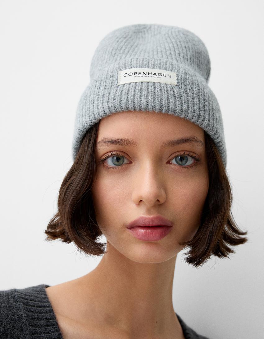 Bonnet bord-côte - Femme | Bershka