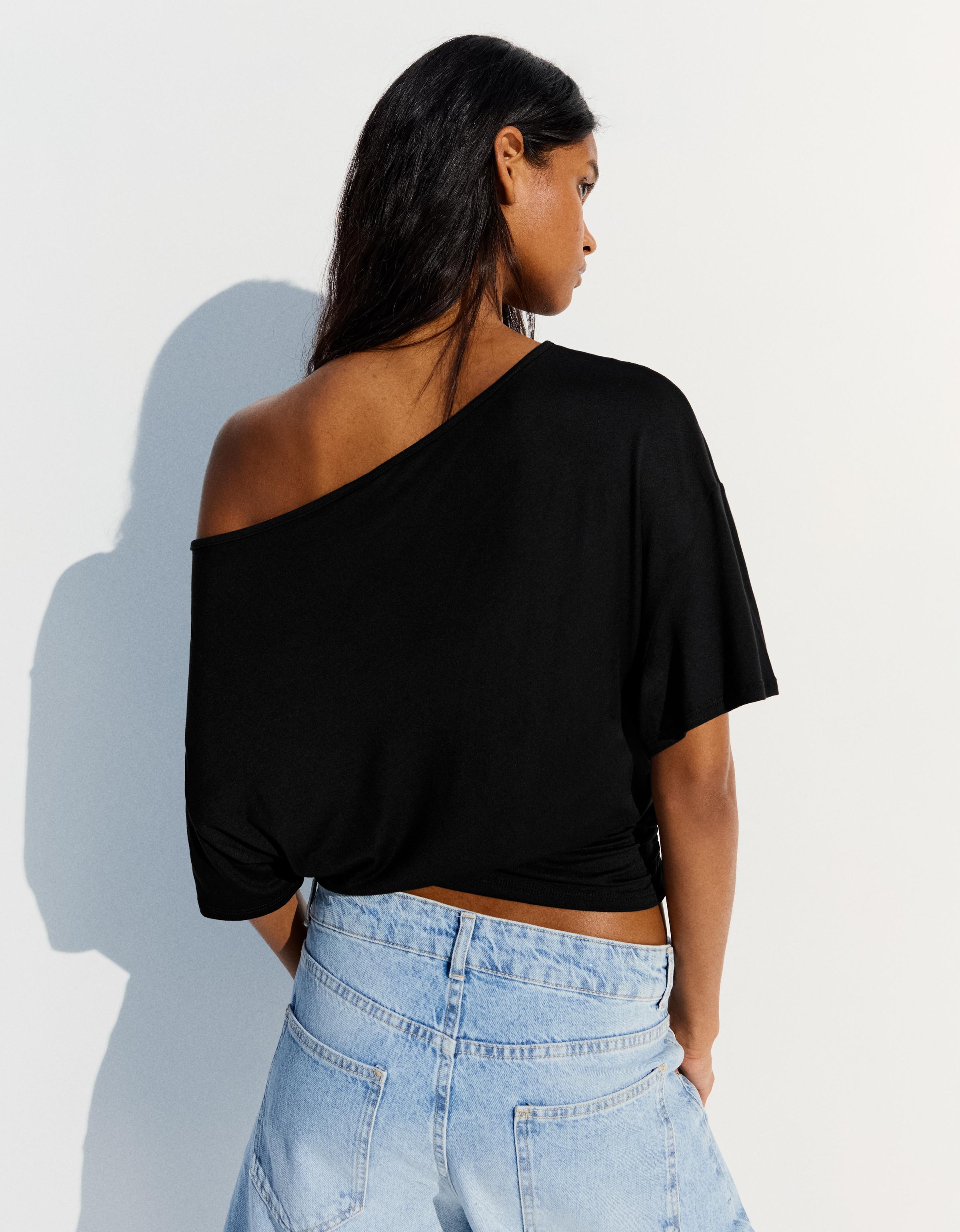 Asymmetric short sleeve T-shirt — Black