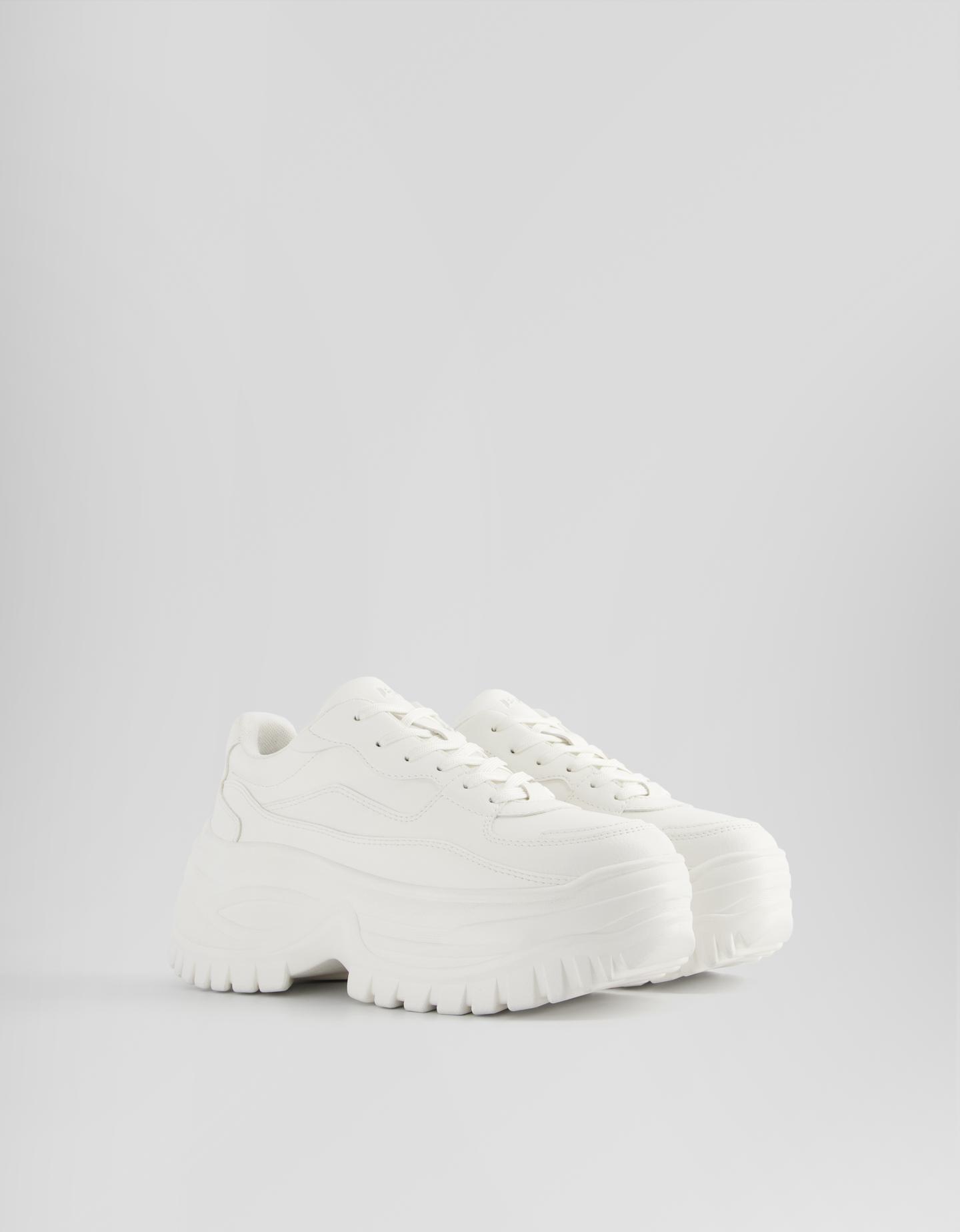 Bershka Sneaker Mit Mehreren Elementen Und Dicker Sohle Damen 38 Weiss günstig online kaufen