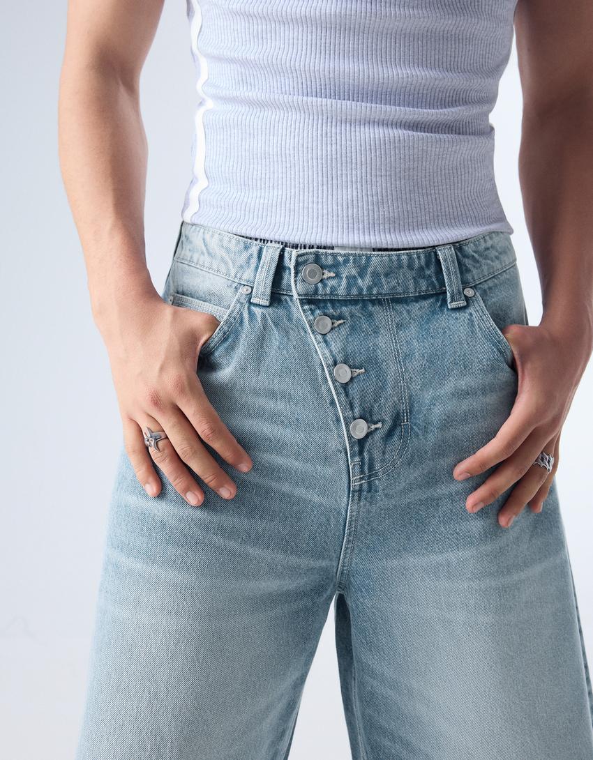 Barrel Bermuda shorts with crossover detail-Light blue