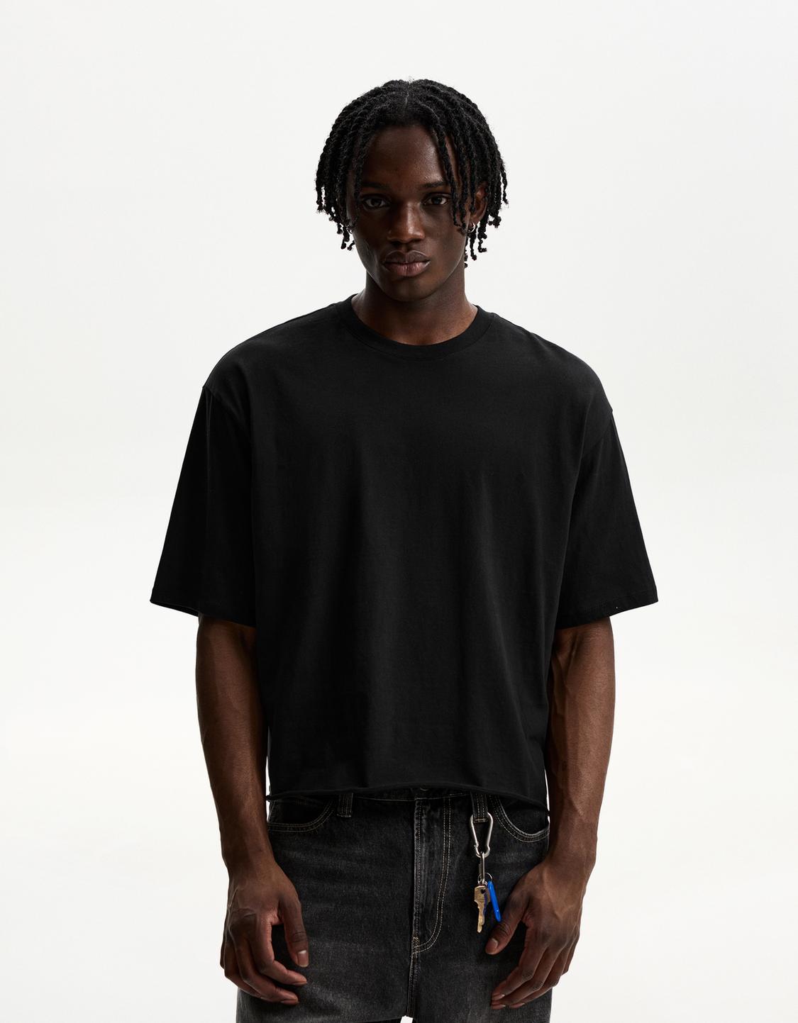 Укороченная футболка