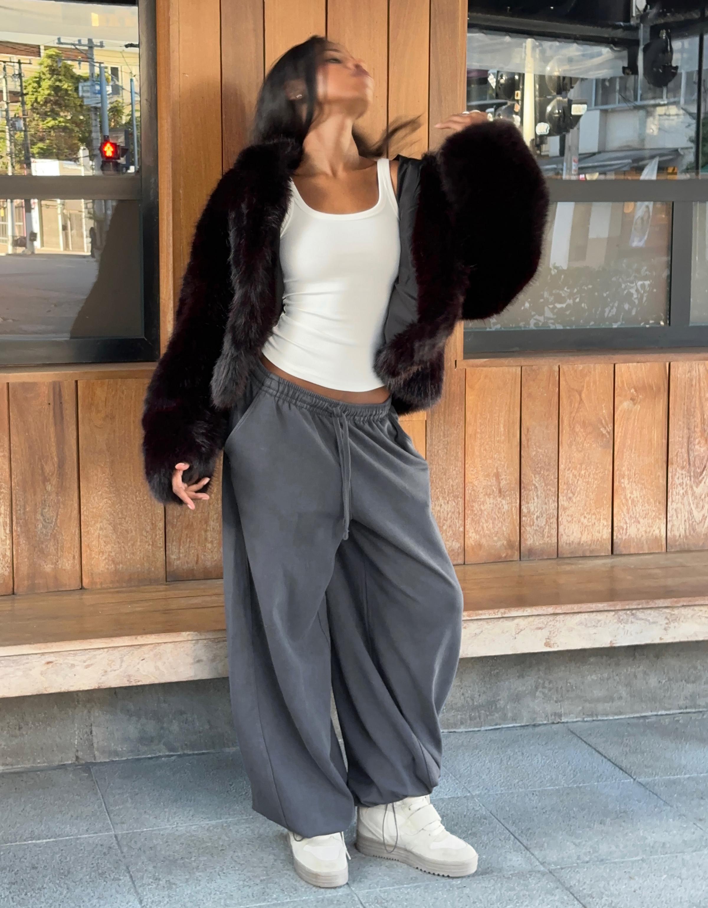 Barrel plush trousers with stoppers — Grey