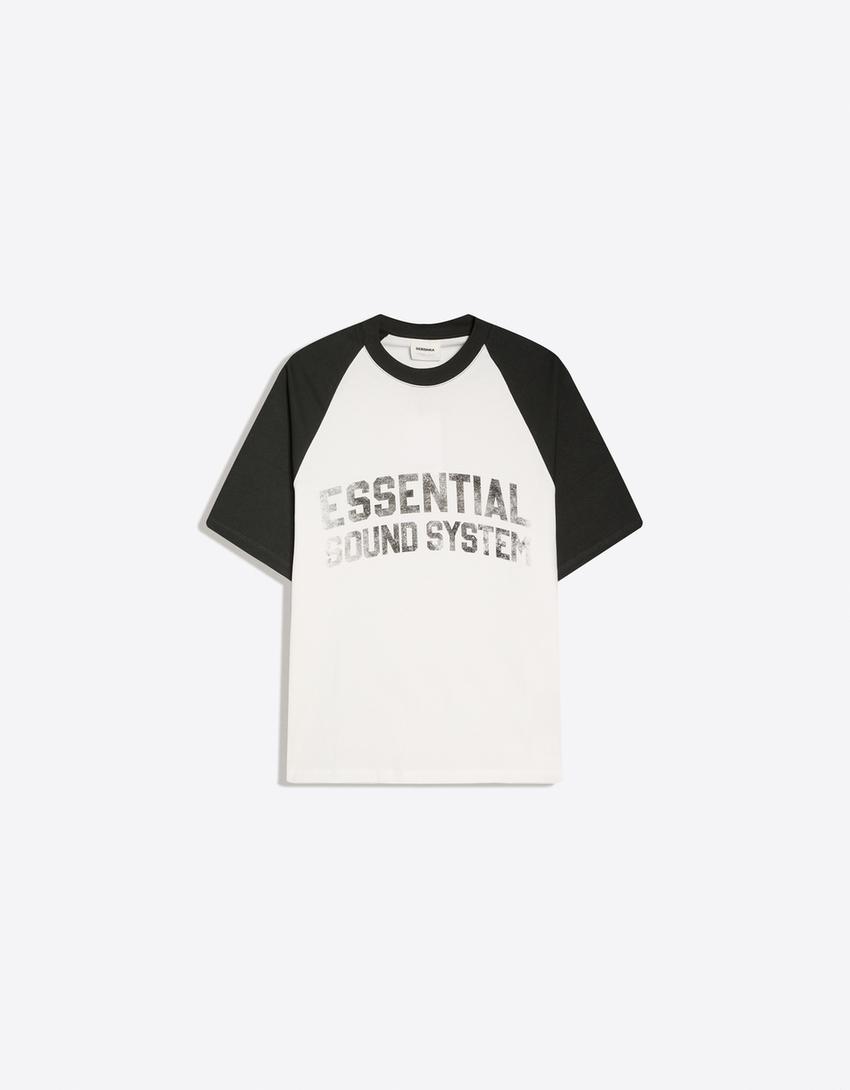 Camiseta raglan print-Negro