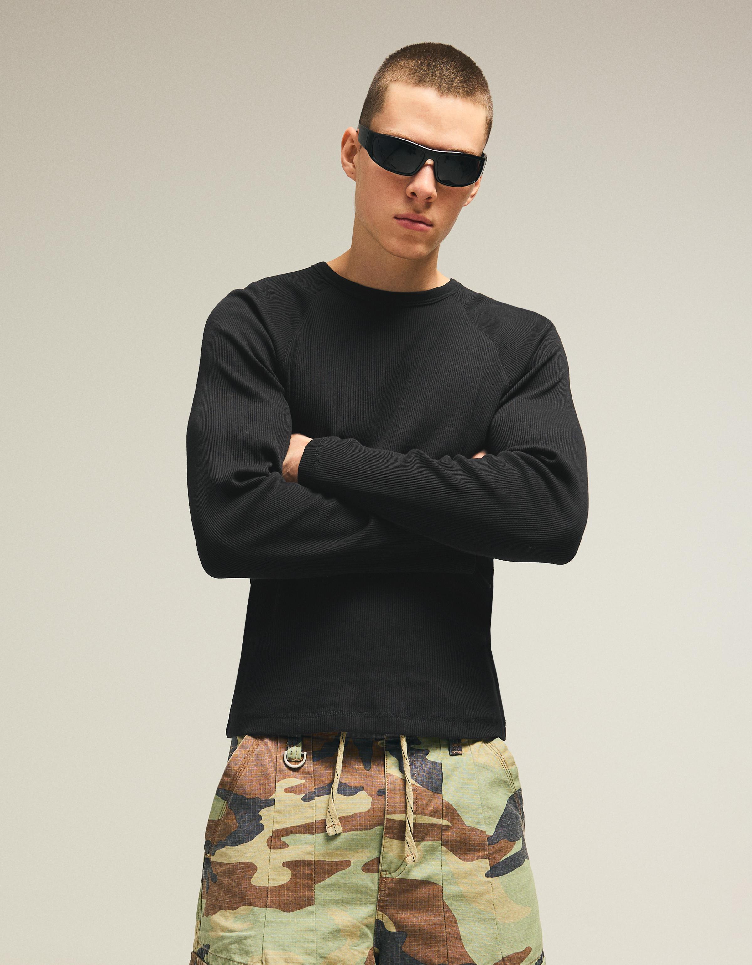 Slim-fit long-sleeved T-shirt — Black