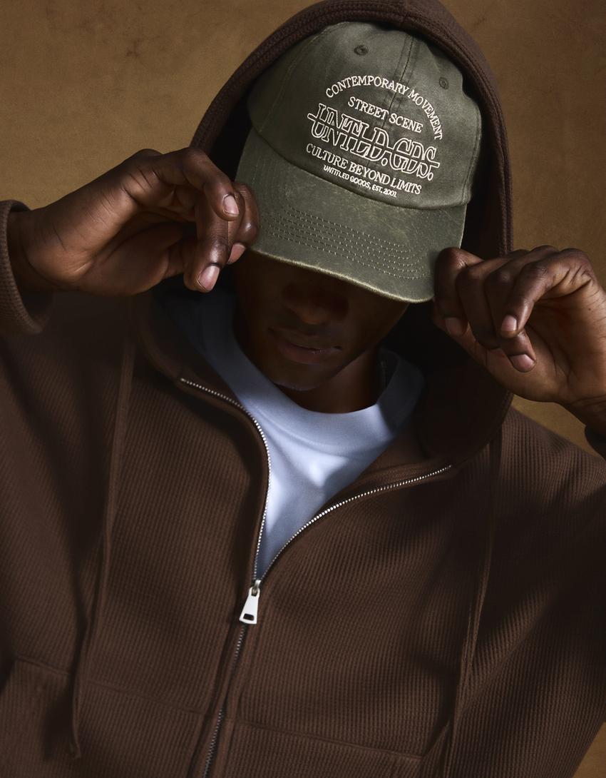 Gorra encerada bordada-Gris