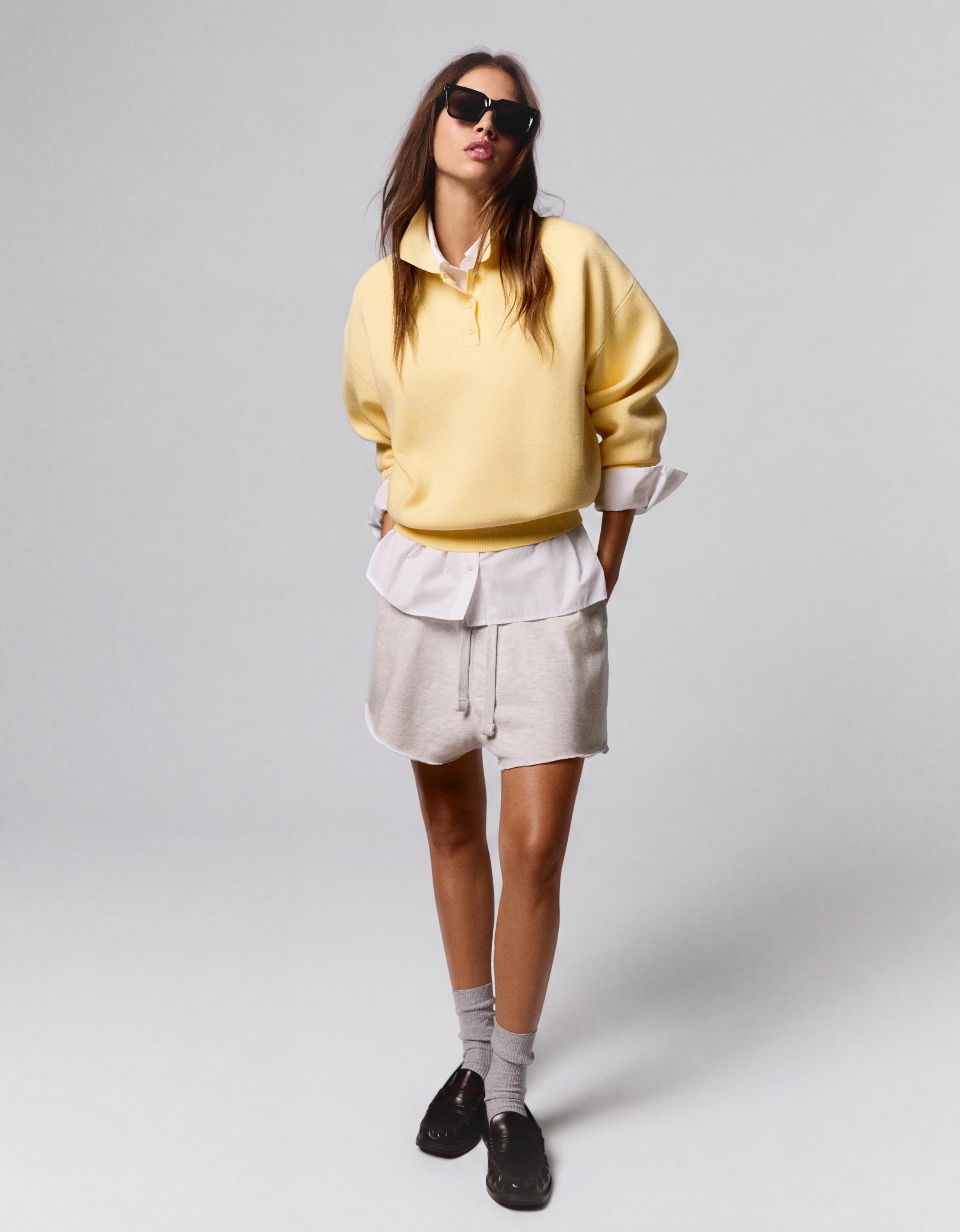 Oversize polo collar jumper — Yellow