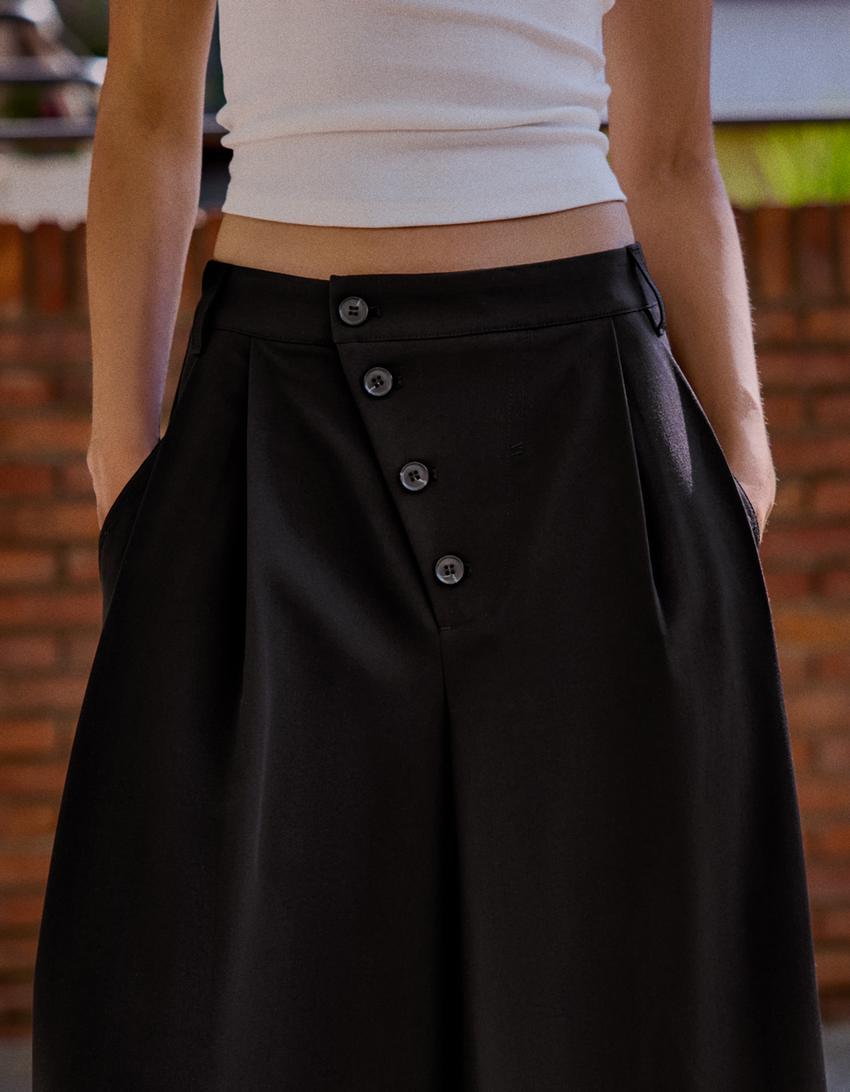 Kruvaze düğmeli culotte pantolon bermuda-Siyah