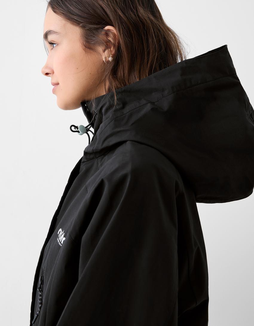 Blusão técnico leve capuz-Preto-5