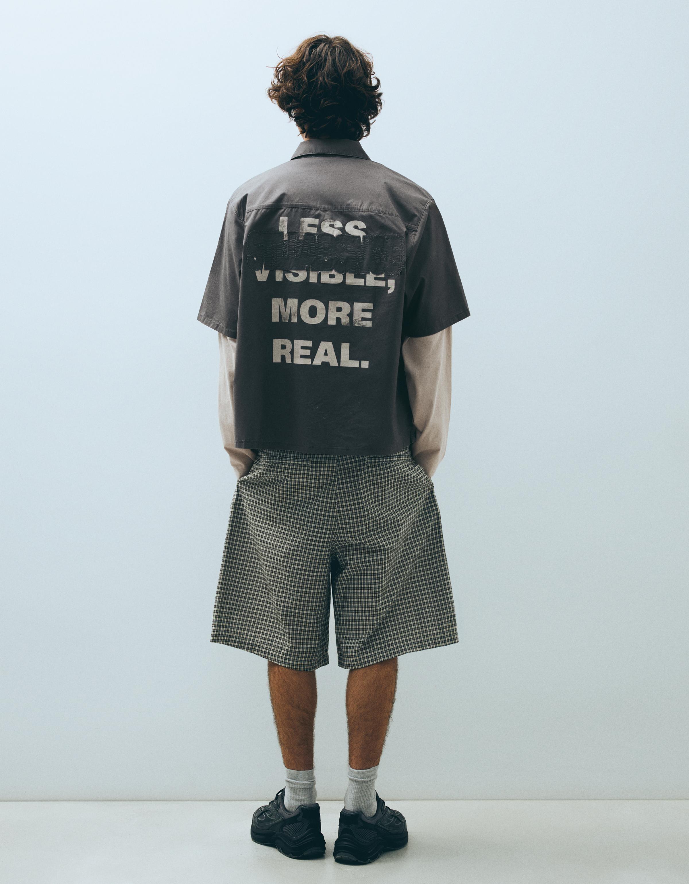 Bershka Camisa Doble Manga Print Trasero Hombre L Gris