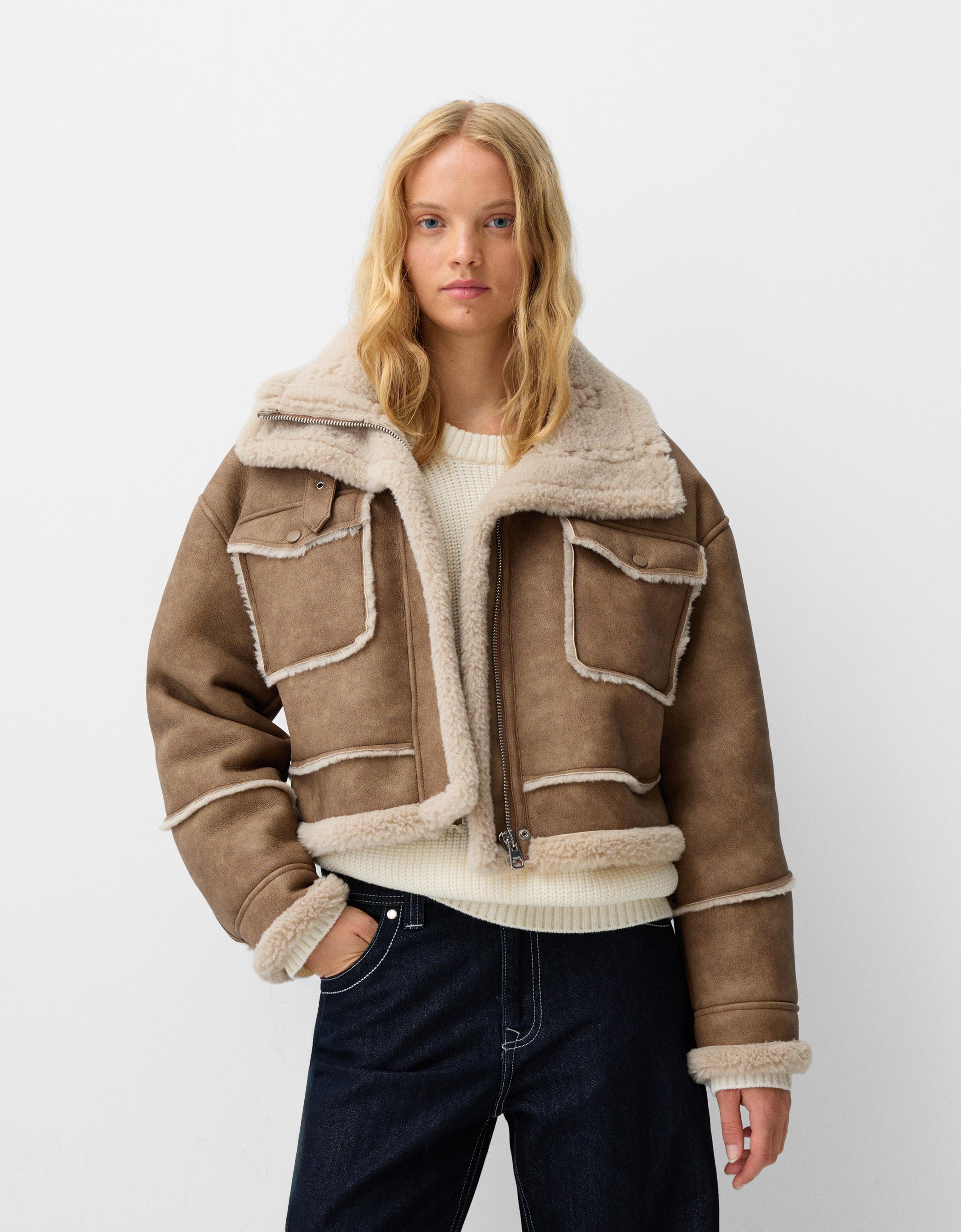 Bershka Doubleface-Kunstlederjacke Damen L Camel