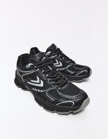 MULTI-PIECE TRAINERS — BLACK 5