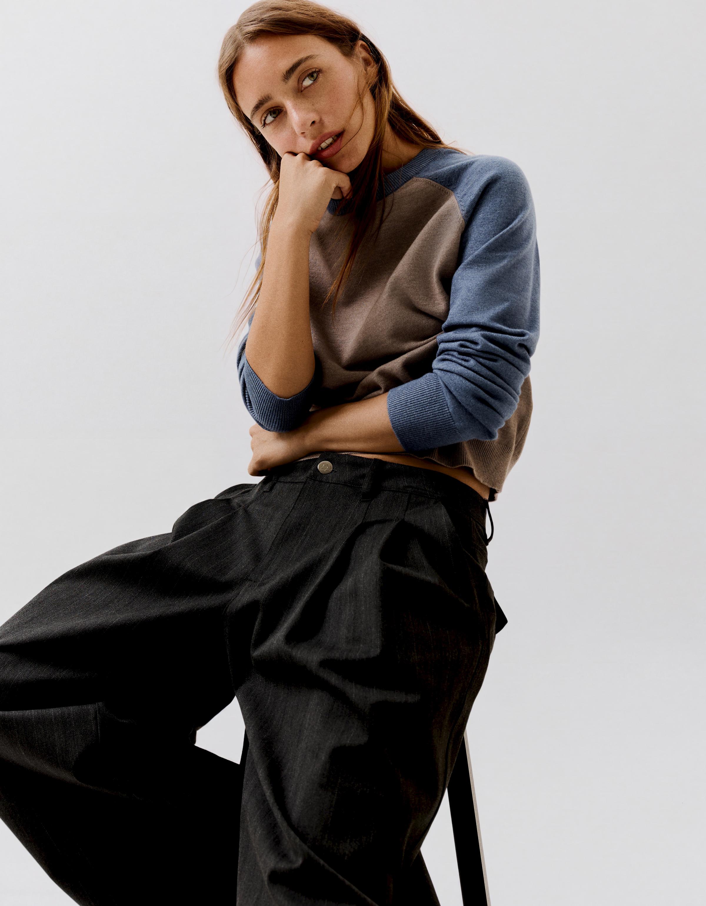 Round neck raglan jumper — Brown