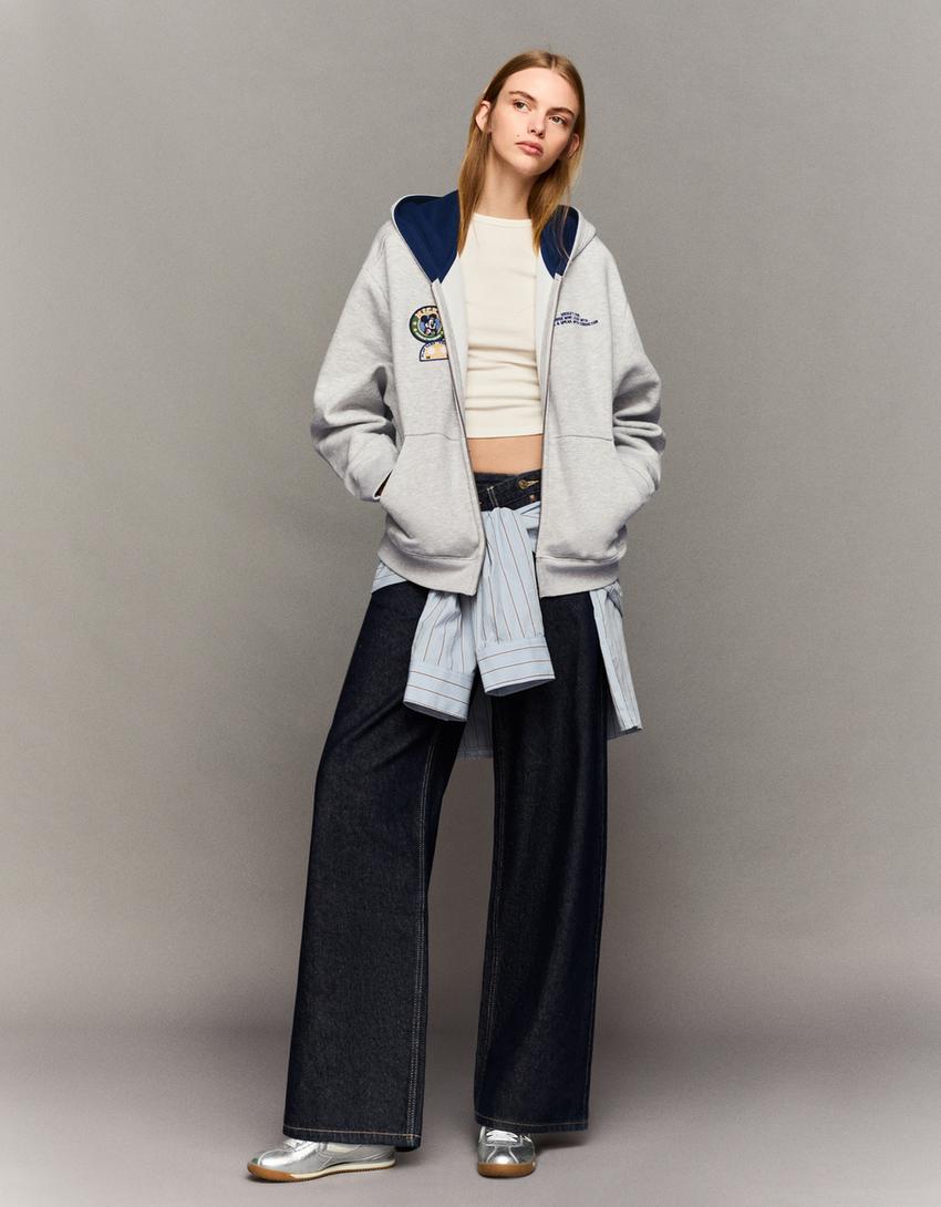 Sudadera cremallera Disney cropped print-Gris