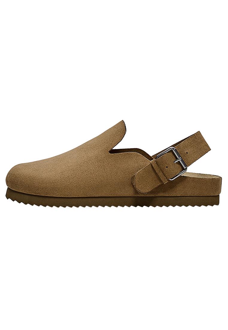 Clogs with strap detail — Brown