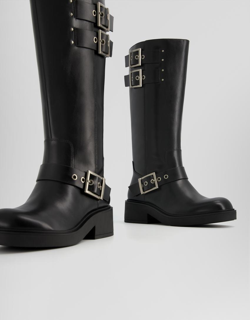 بوت مسطح بأبازيم-أسود-4