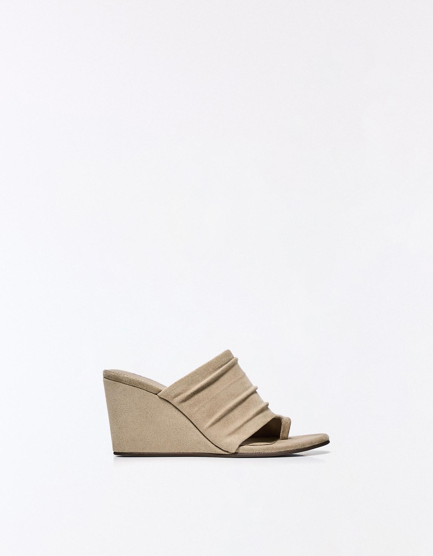 Bershka Mule Con Zeppa Donna 40 Sabbia