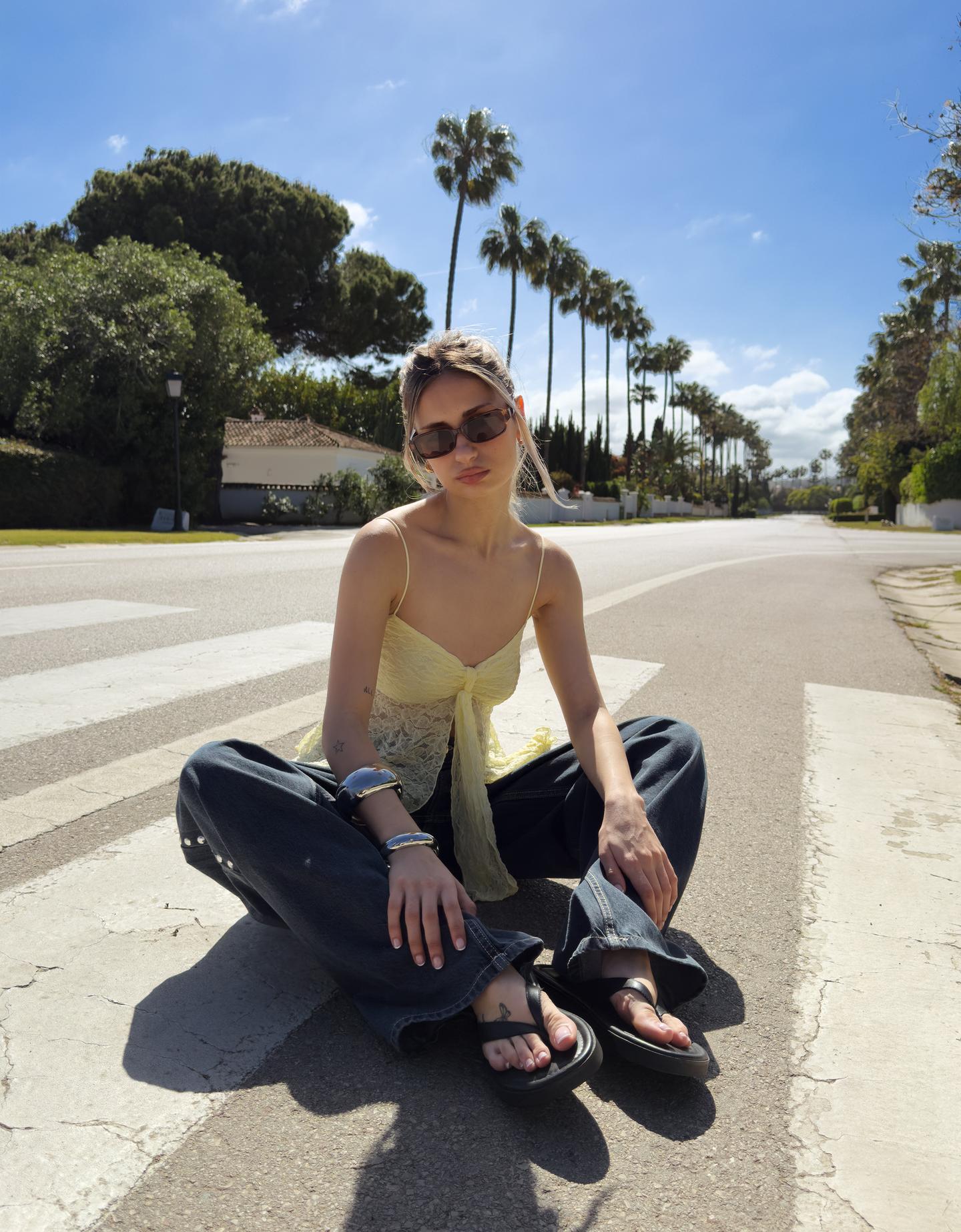 Bershka Top Tirantes Encaje Mujer L Amarillo