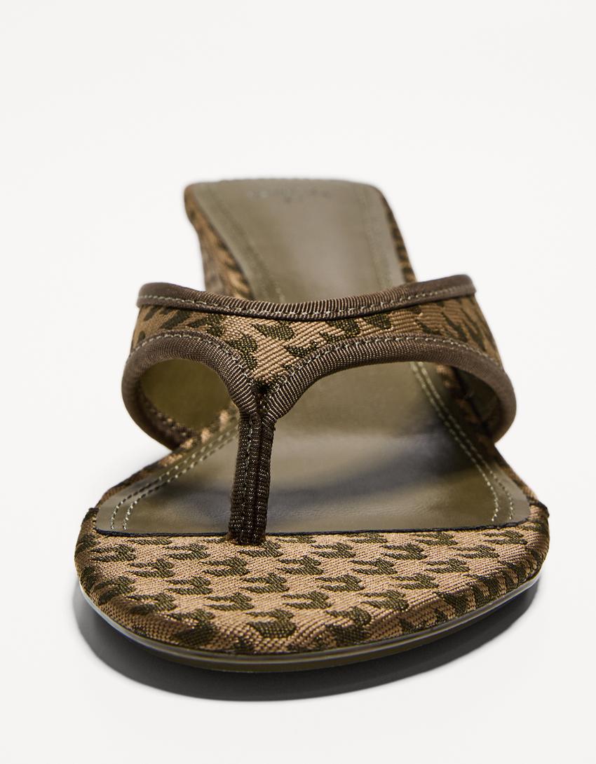 Højhælede monogram-sandaler med kilehæl-Multifarvet-3