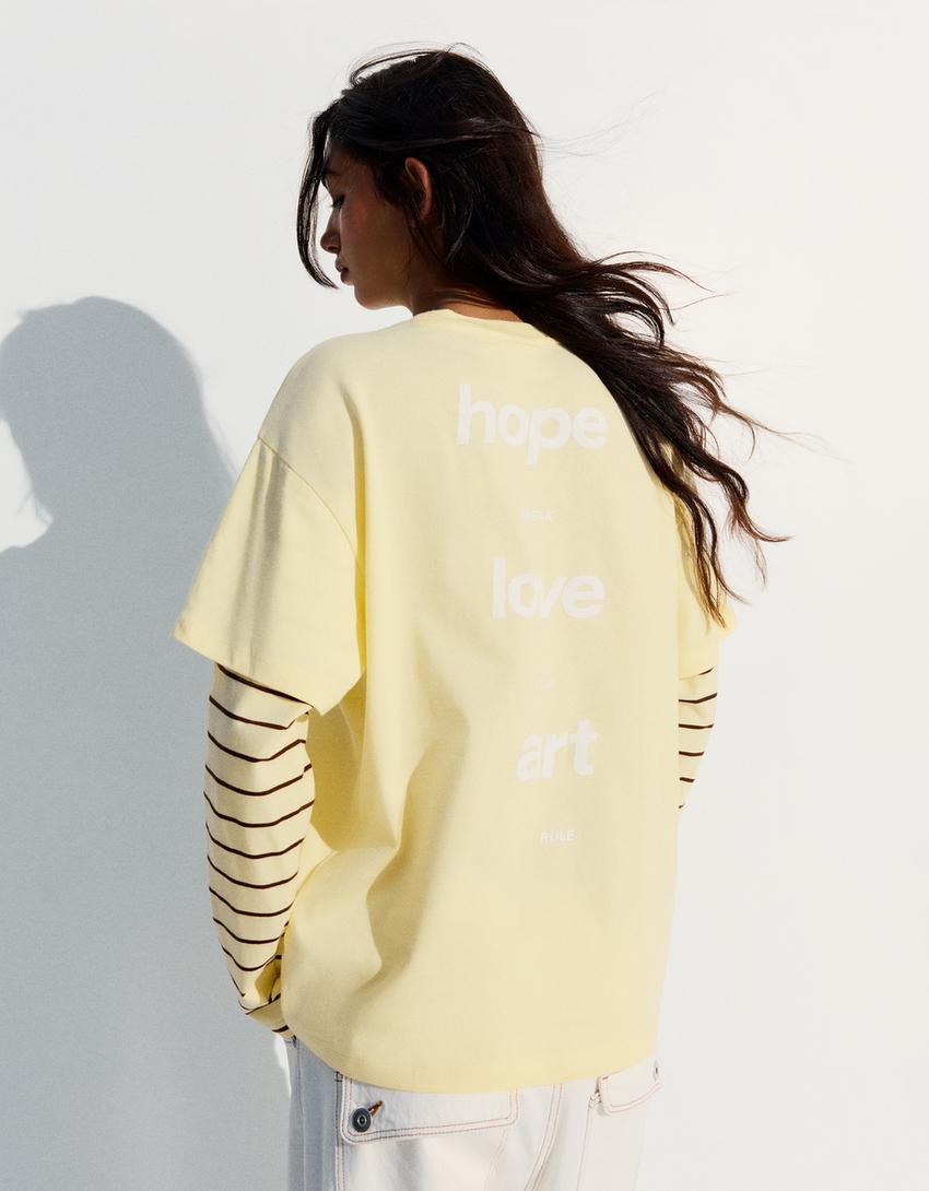 Oversize-T-Shirt mit doppeltem Ärmel und Print-Gelb