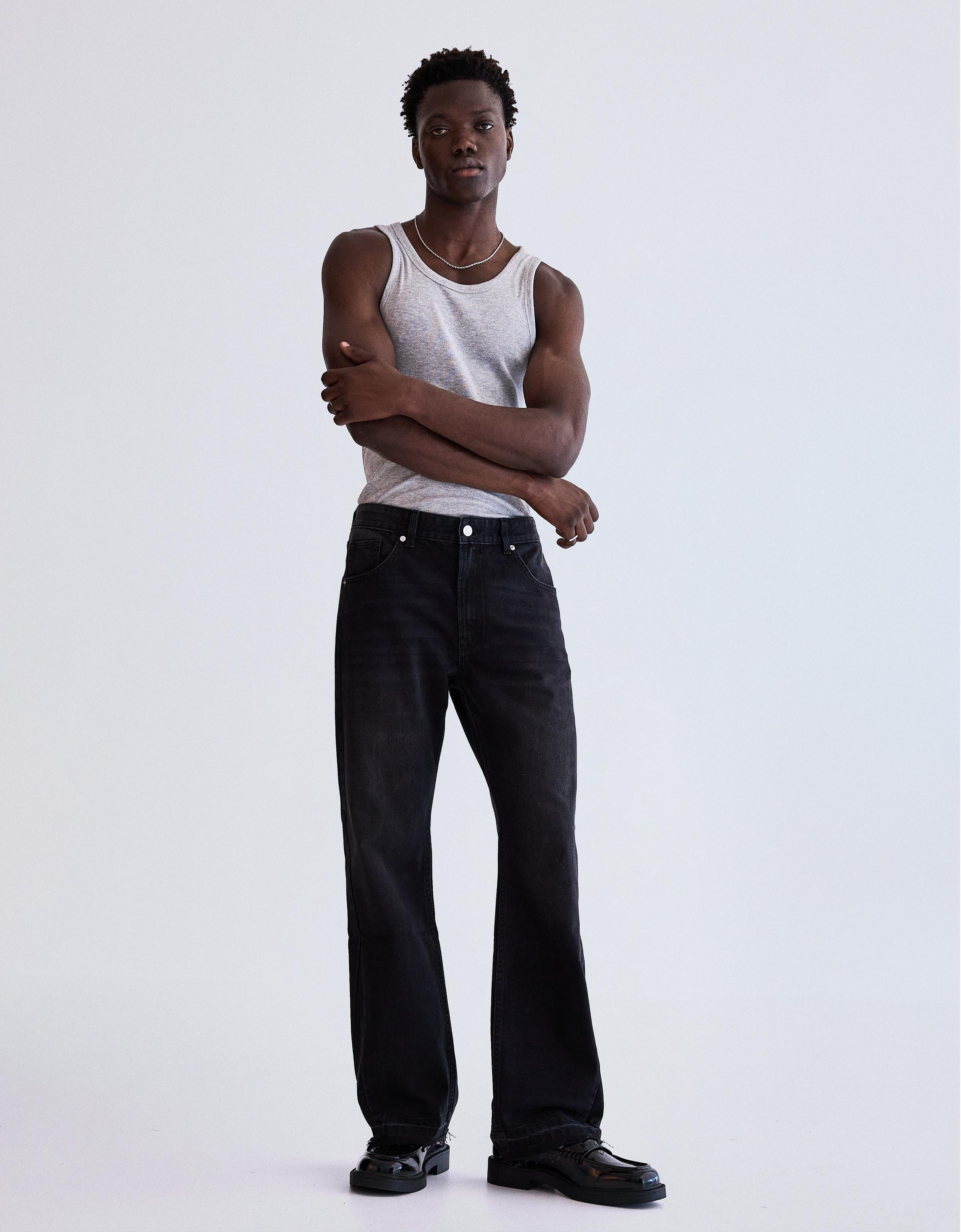 Straight-fit flared jeans — Black