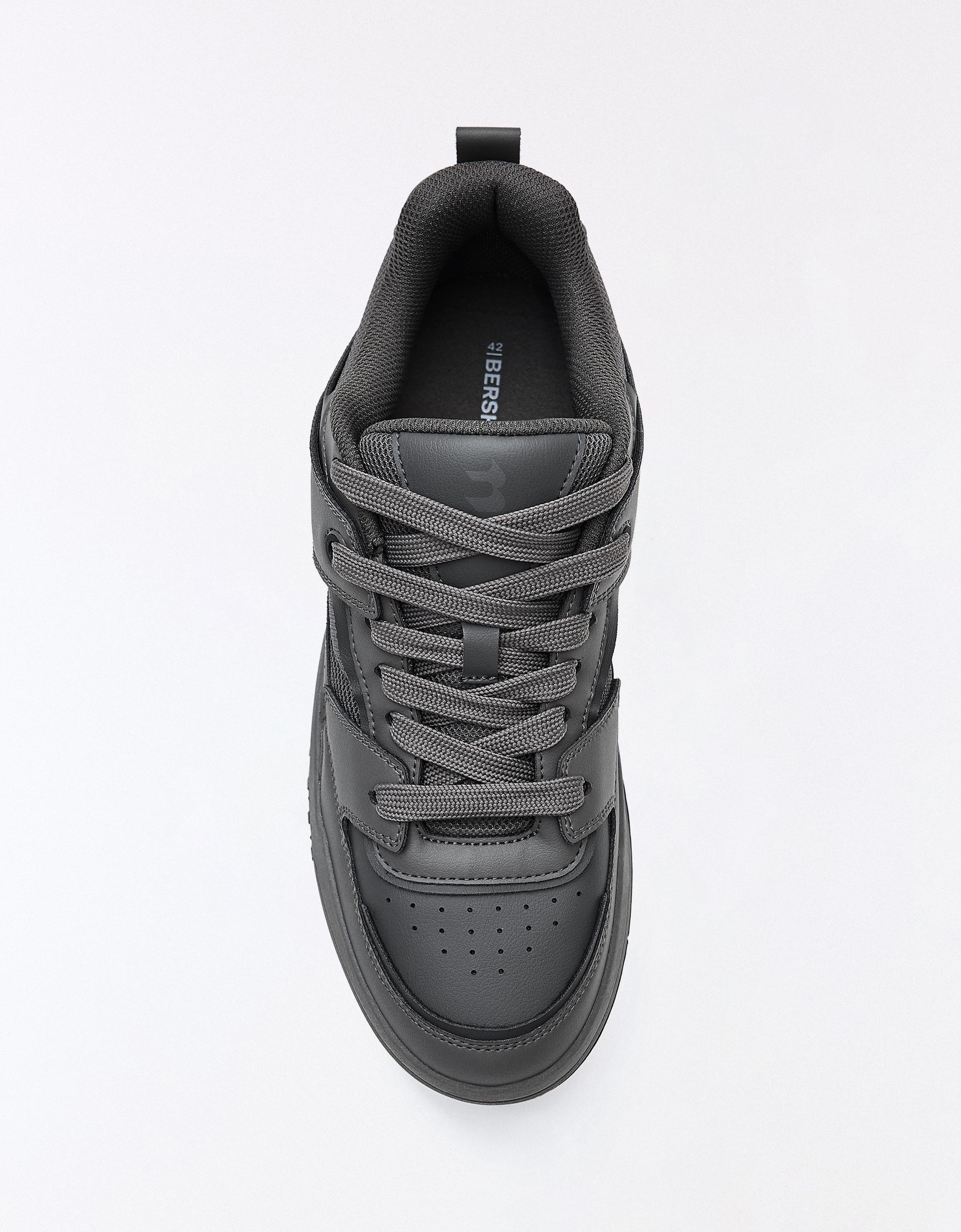 SKATE SNEAKERS — Grey