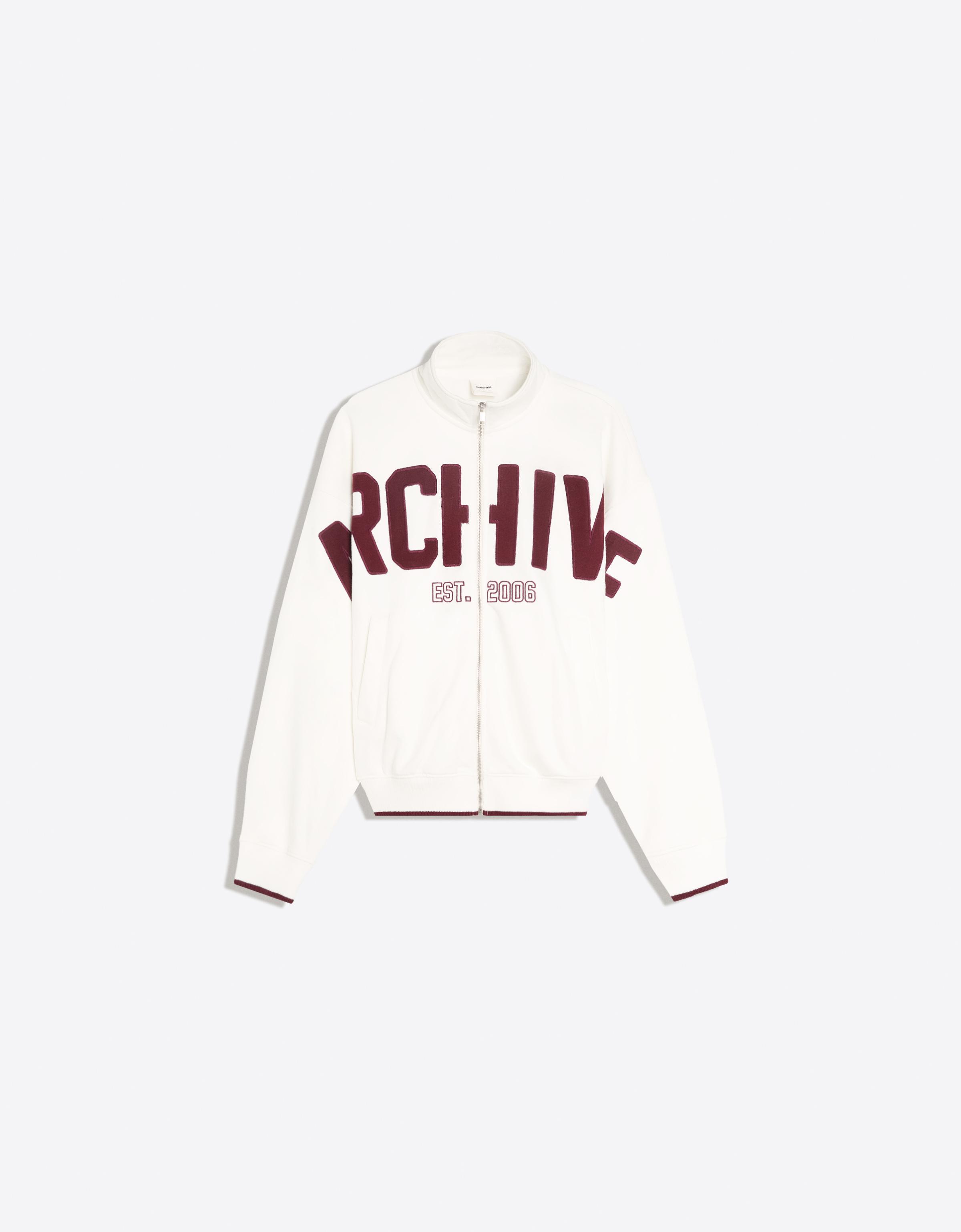 Patch zip sweatshirt — Stone