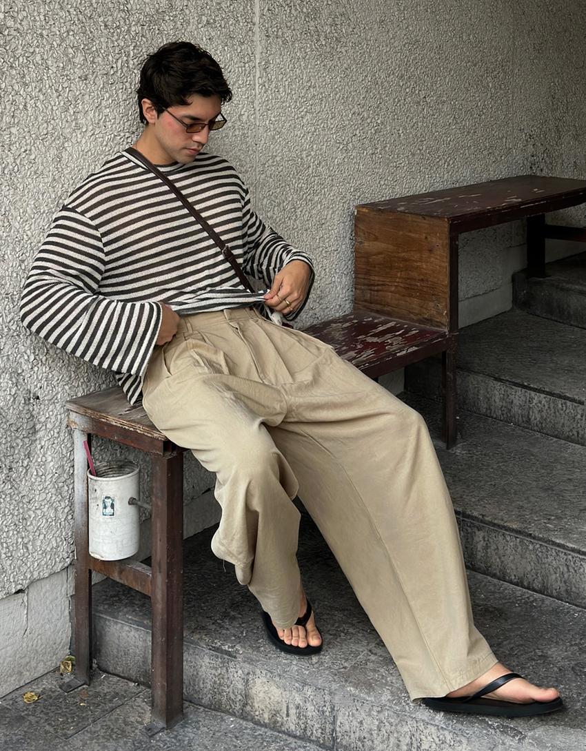 Super baggy trousers with darts-Sand