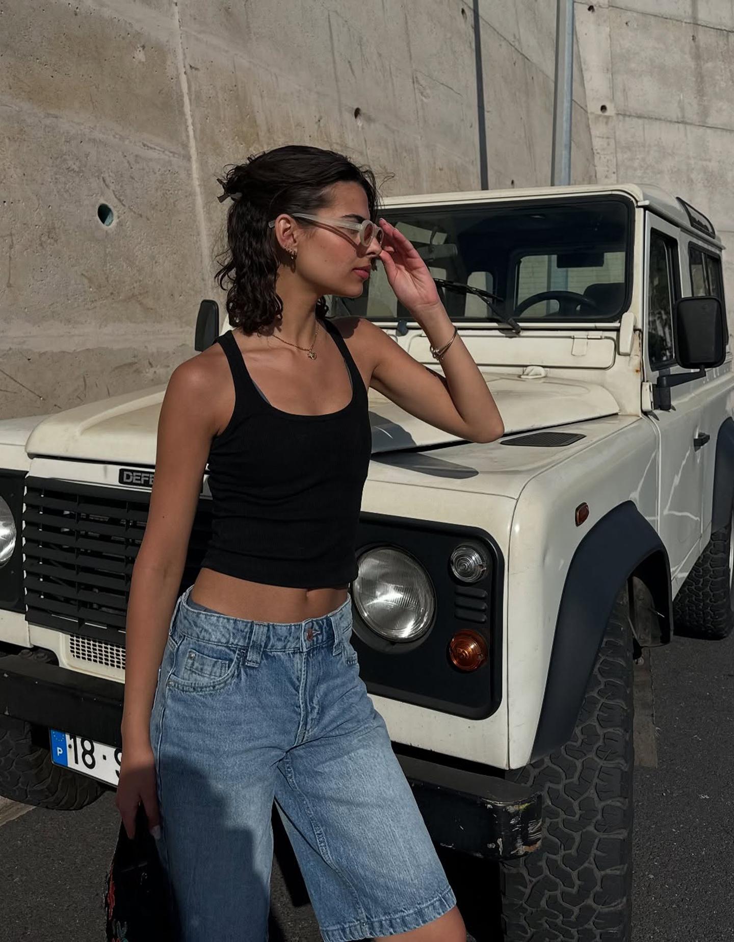 Bershka jeansowe spodenki baggy wyblakły niebieski