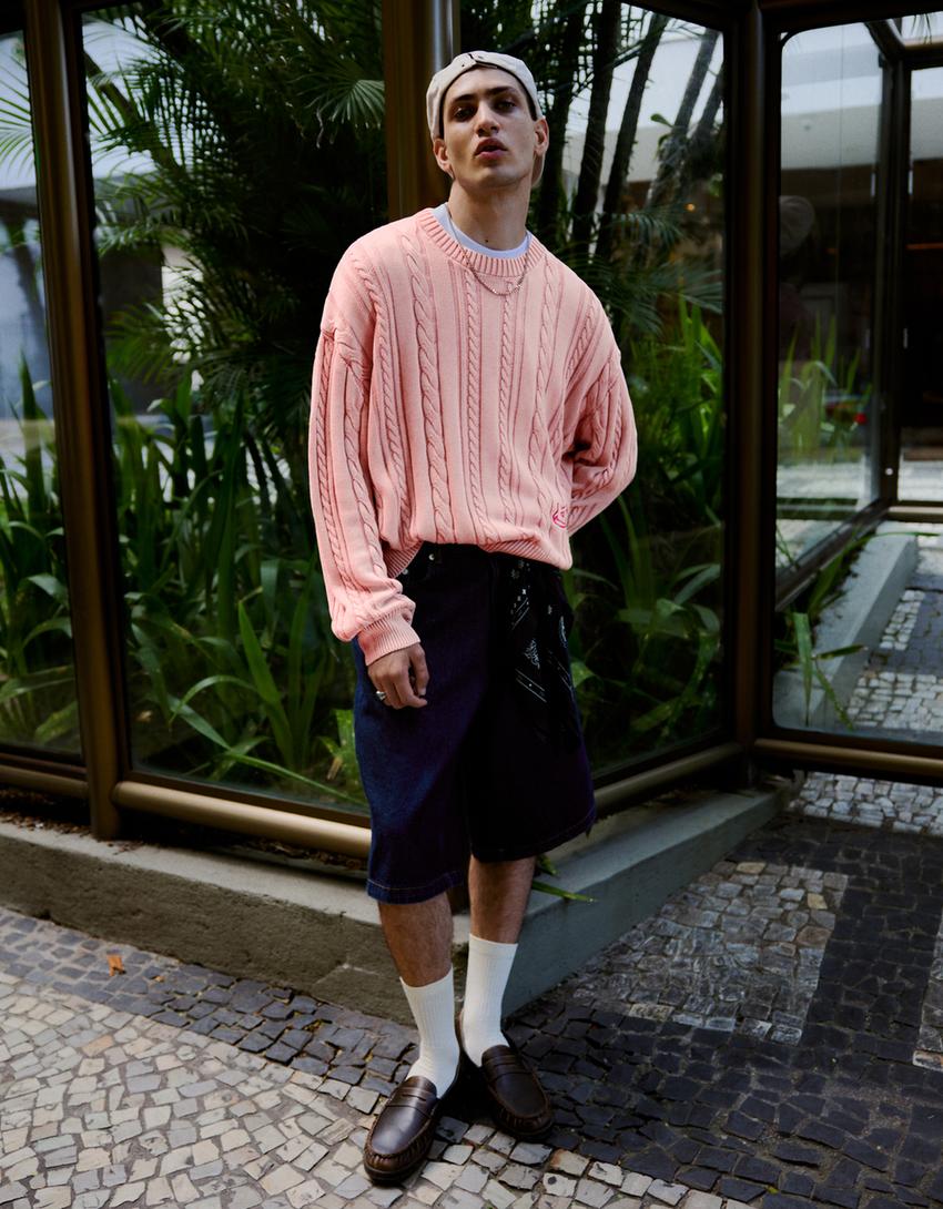 Cable-knit crew neck sweater-Pink