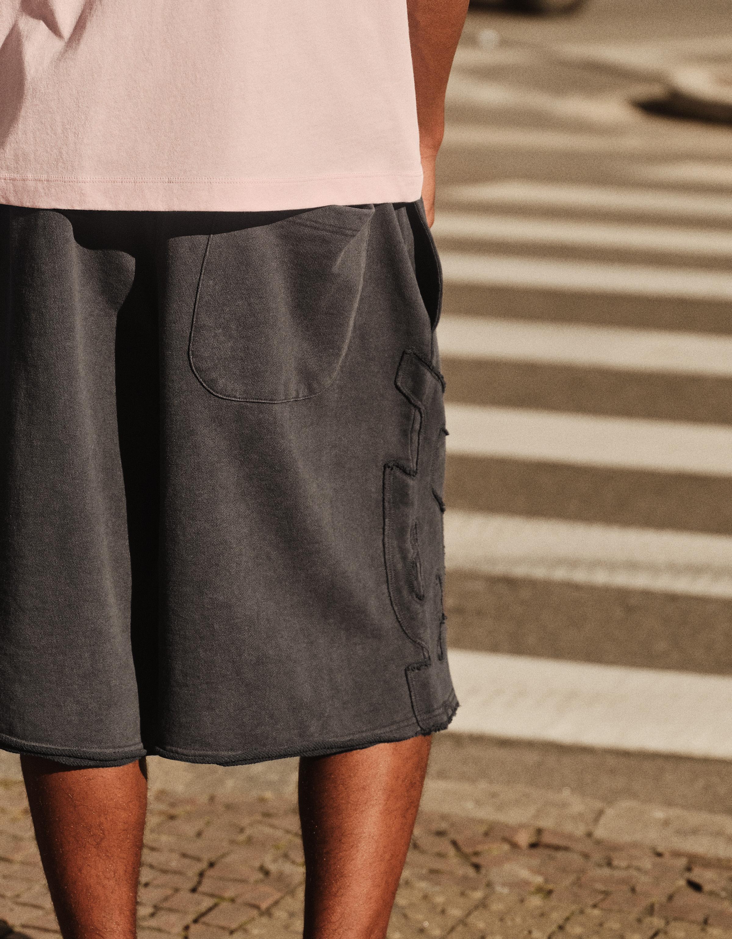 Washed fleece Bermuda shorts with patch — Grey