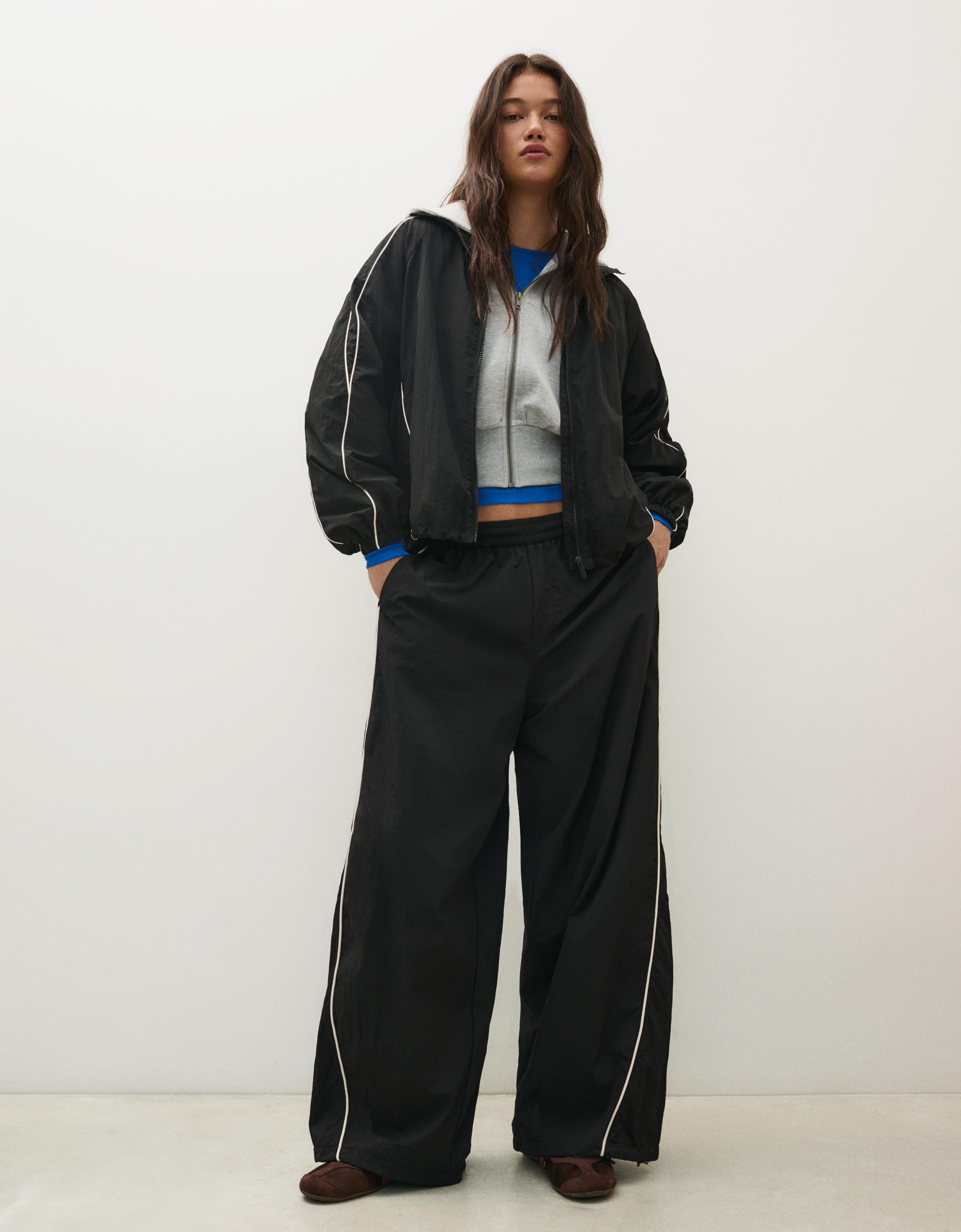 Bershka Cazadora Ligera Contraste Mujer L Negro