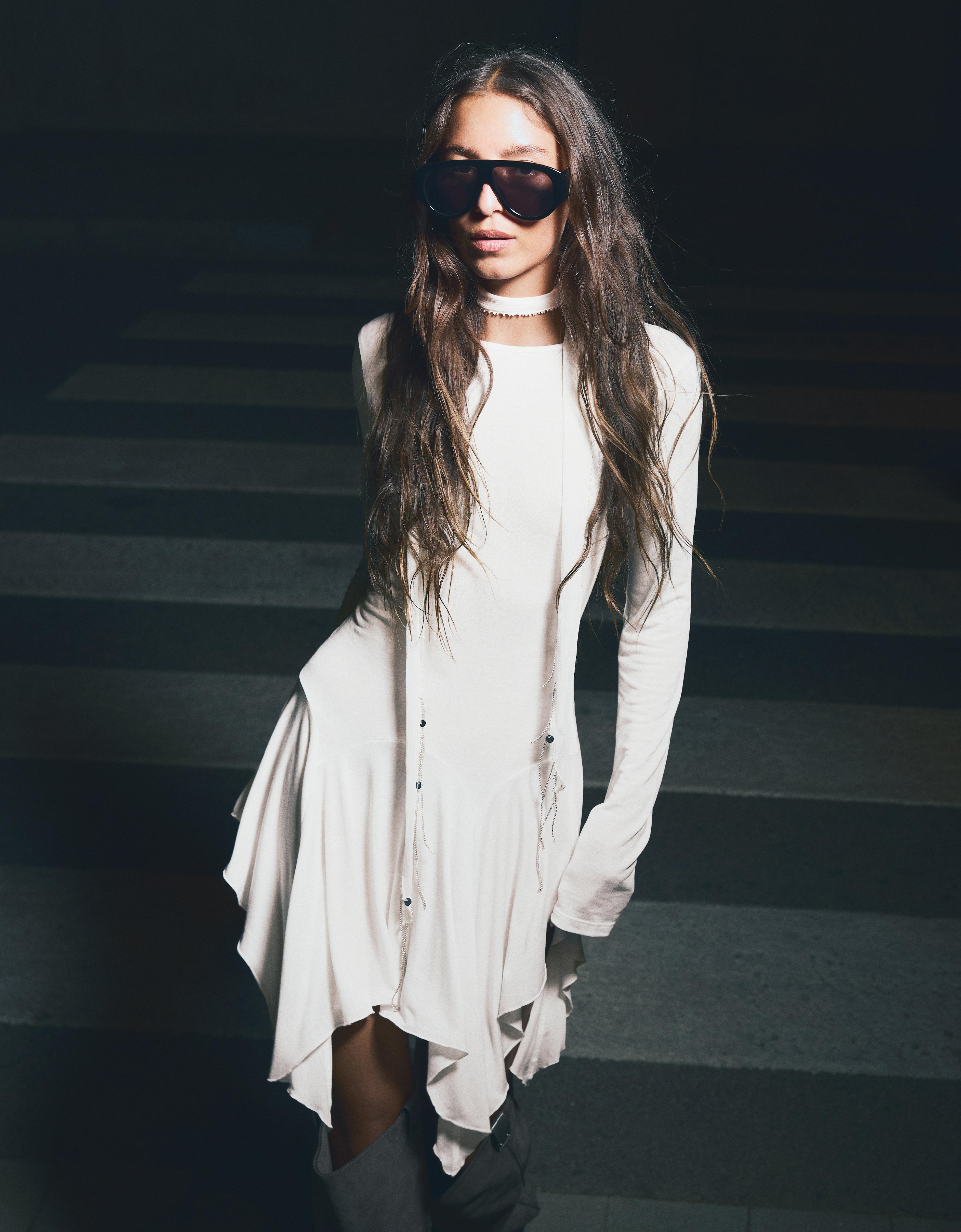 Long-sleeved frill T-shirt — Off white
