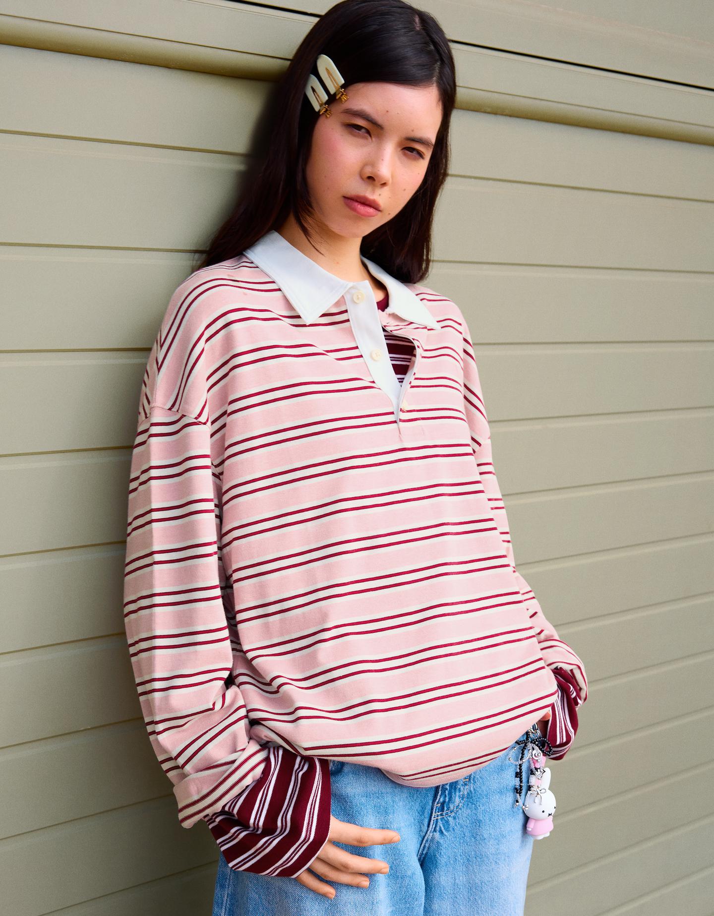 Bershka koszulka z długim rękawem i kołnierzykiem typu polo różowy