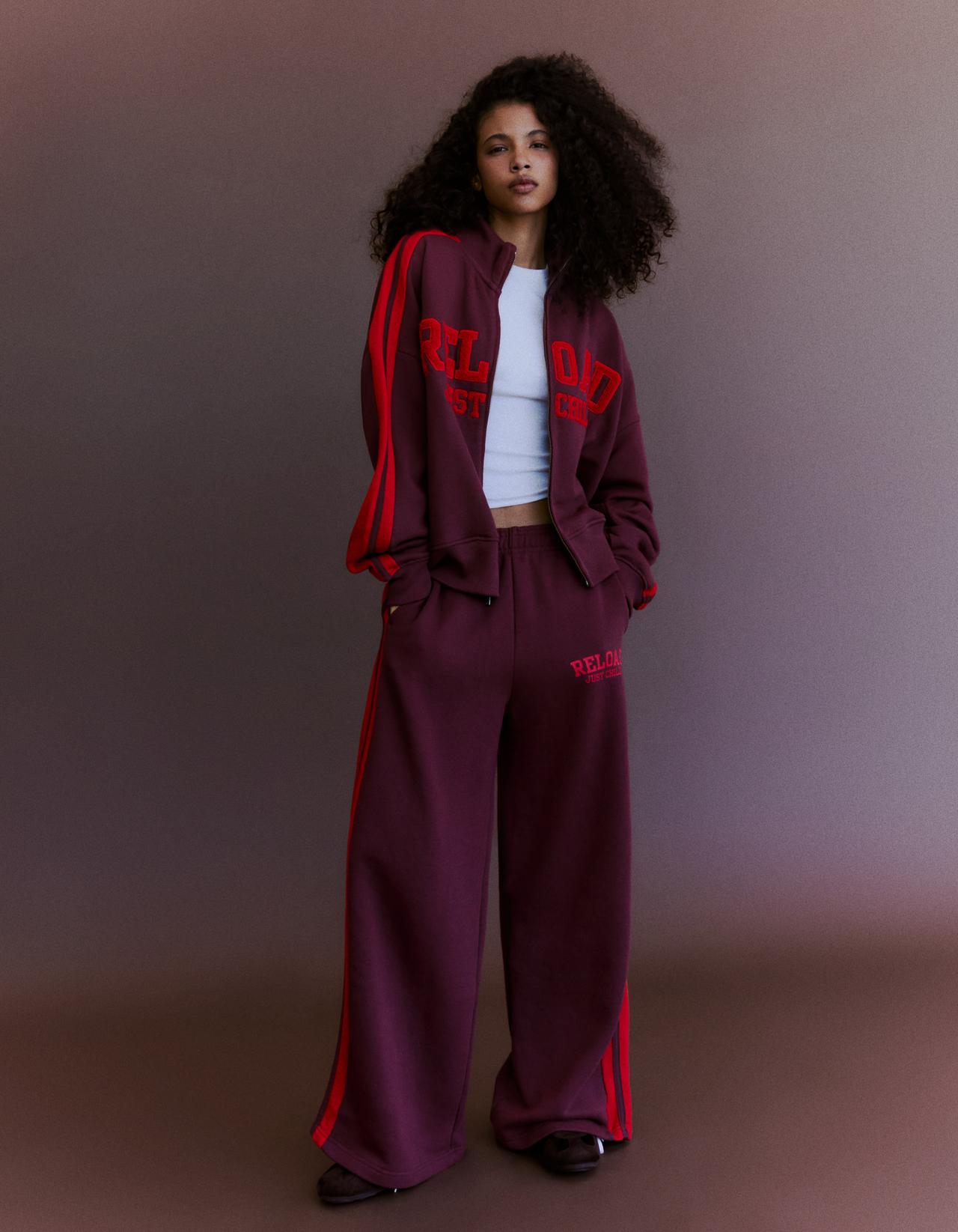 Plush zip-up sweatshirt with patch — Burgundy