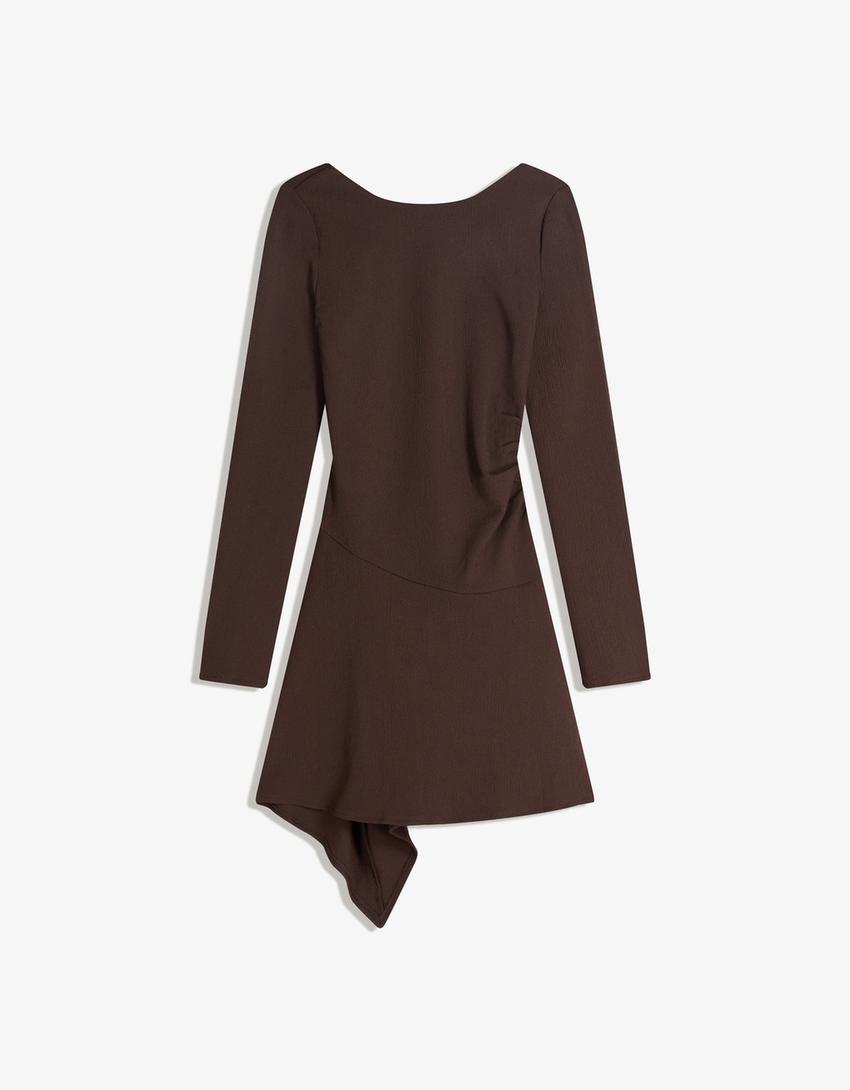 Vestido mini manga comprida com folho assimétrico-Marrom