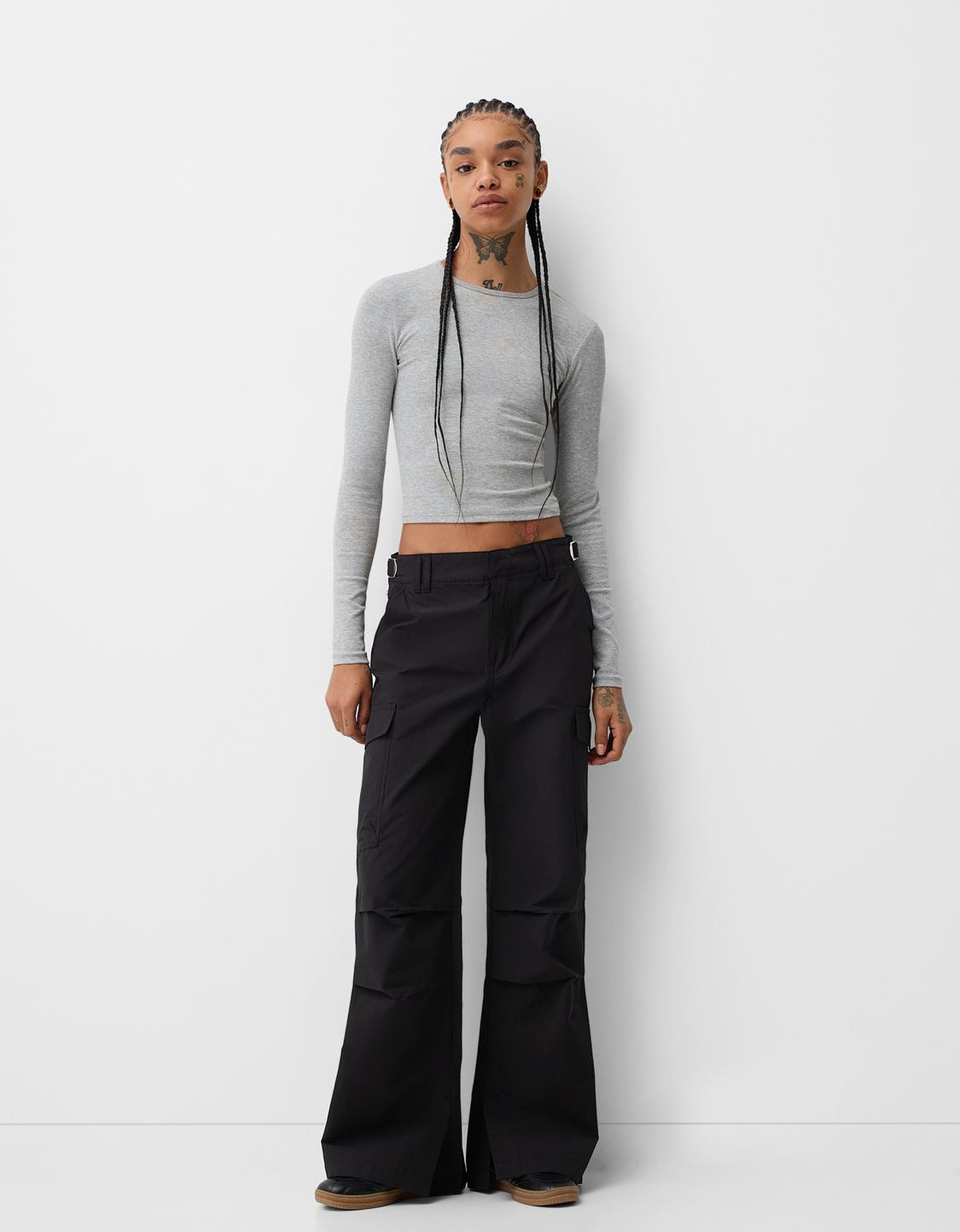 Wide-leg adjustable cargo trousers