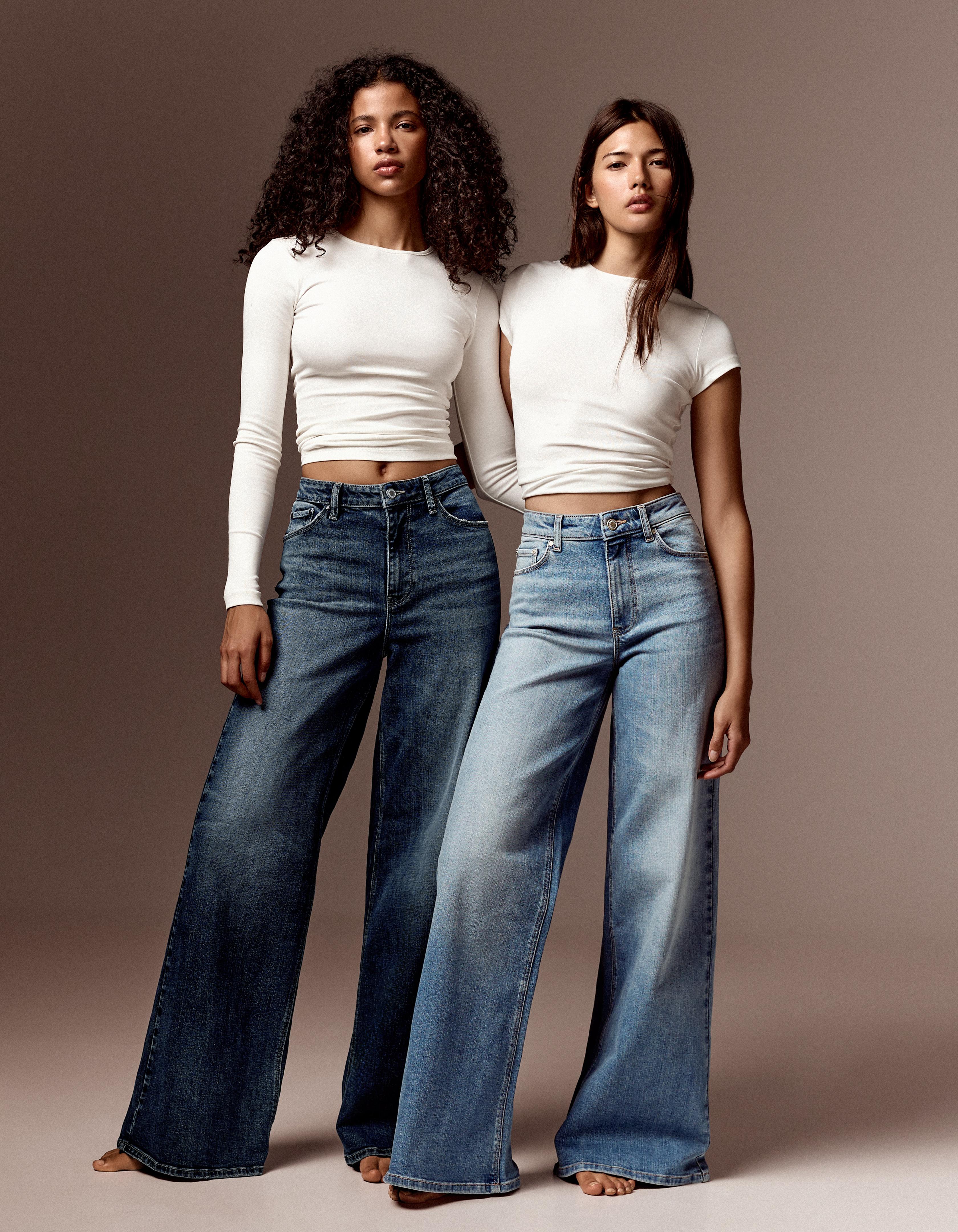 High-waist wide-leg jeans