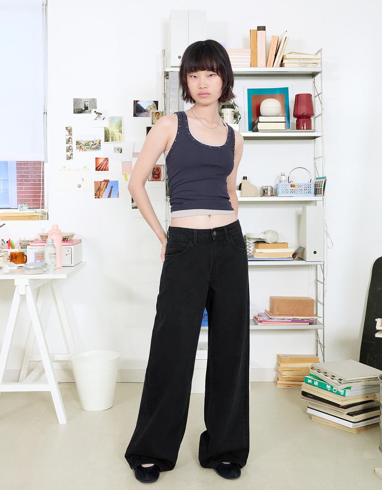 Wide-leg jeans