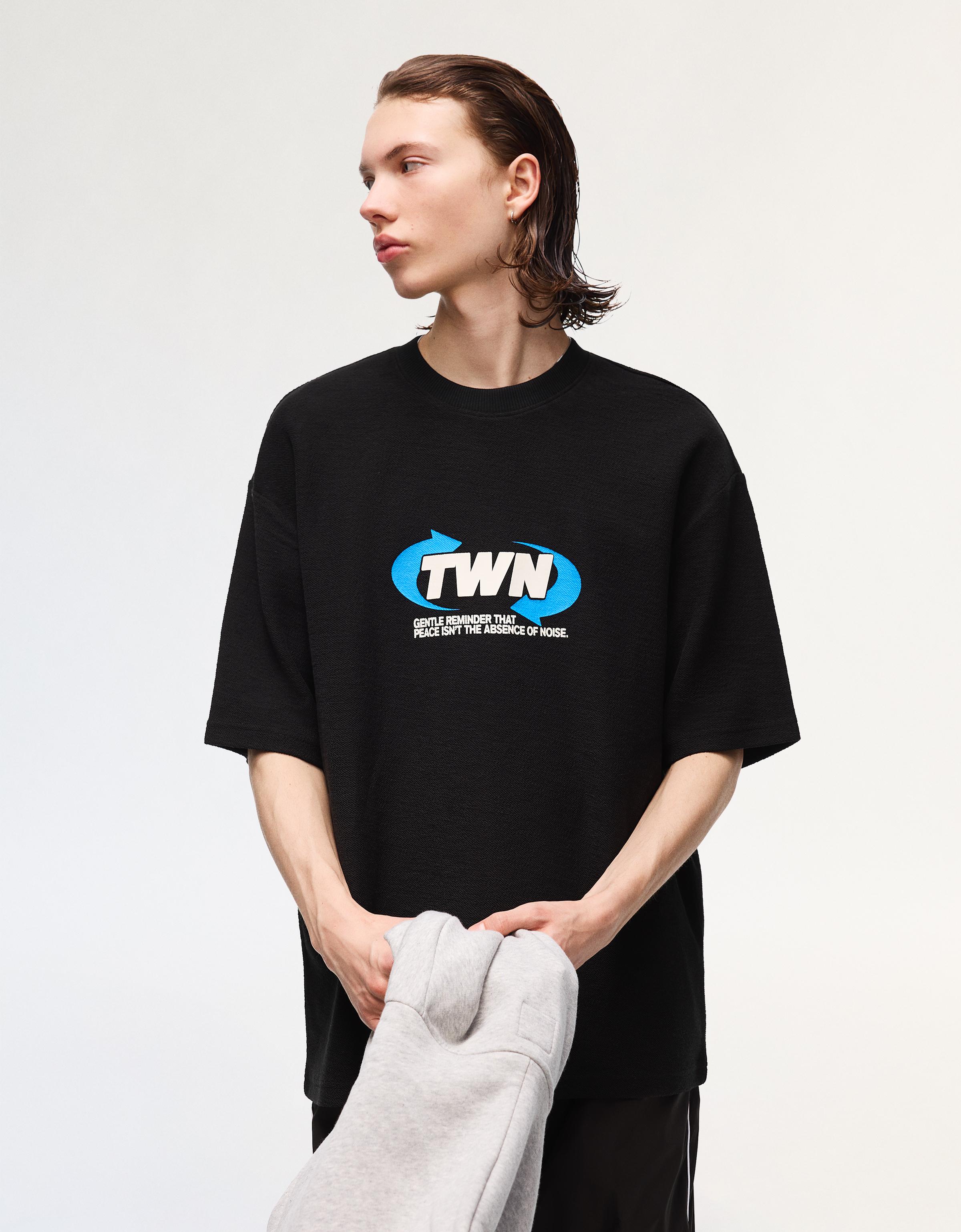 Bershka T-Shirt Mit Kurzen Ärmeln Und Frottee-Print Herren Xs Schwarz