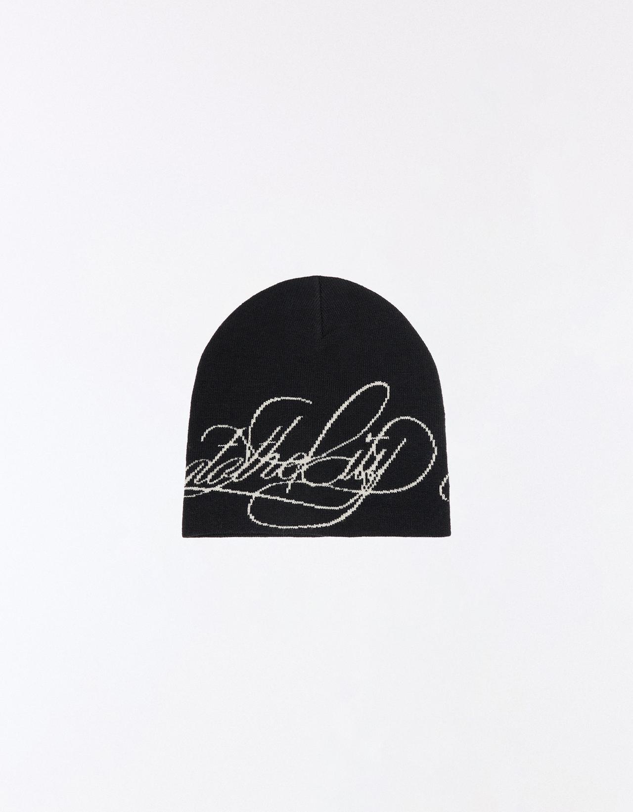 Knitted beanie — Black