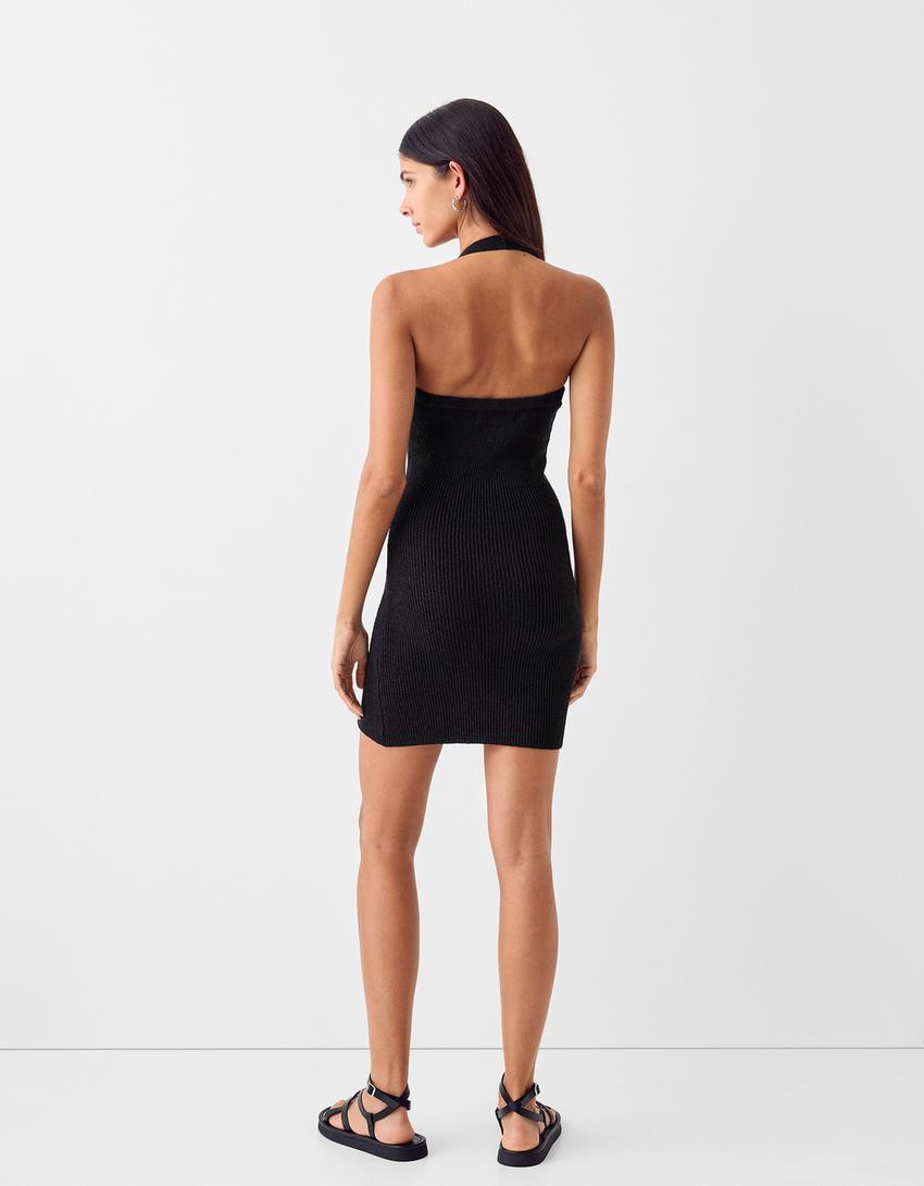 فستان قصير بحمالات وفتحة عنق بأزهار-أسود-2