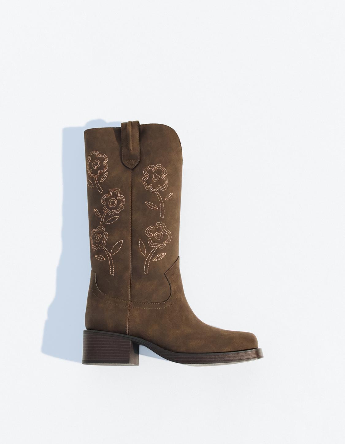 Embroidered flat cowboy boots