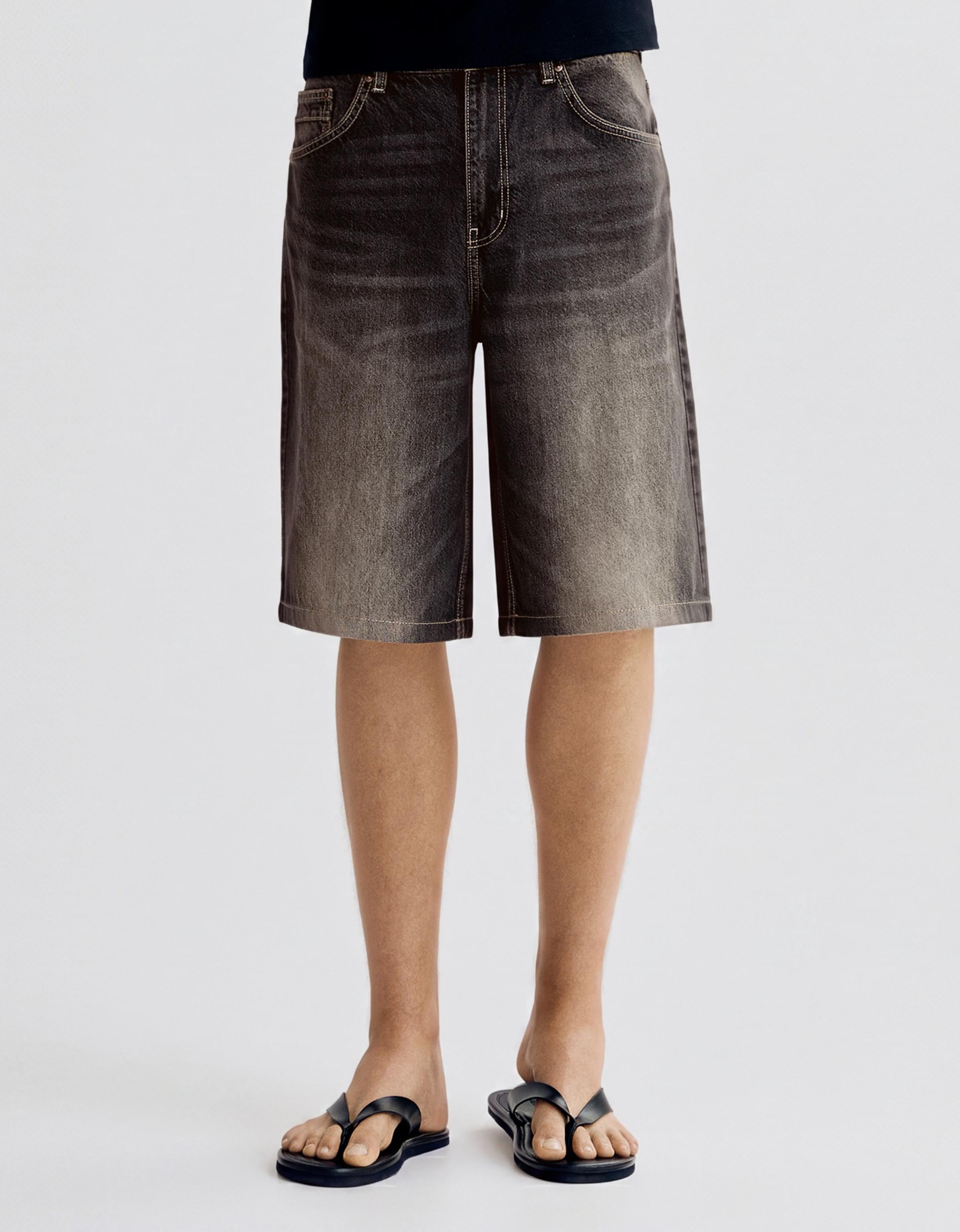 Embroidered super baggy denim Bermuda shorts — Brown