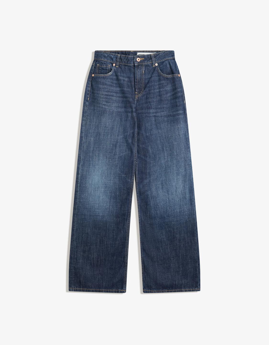 Baggy jeans