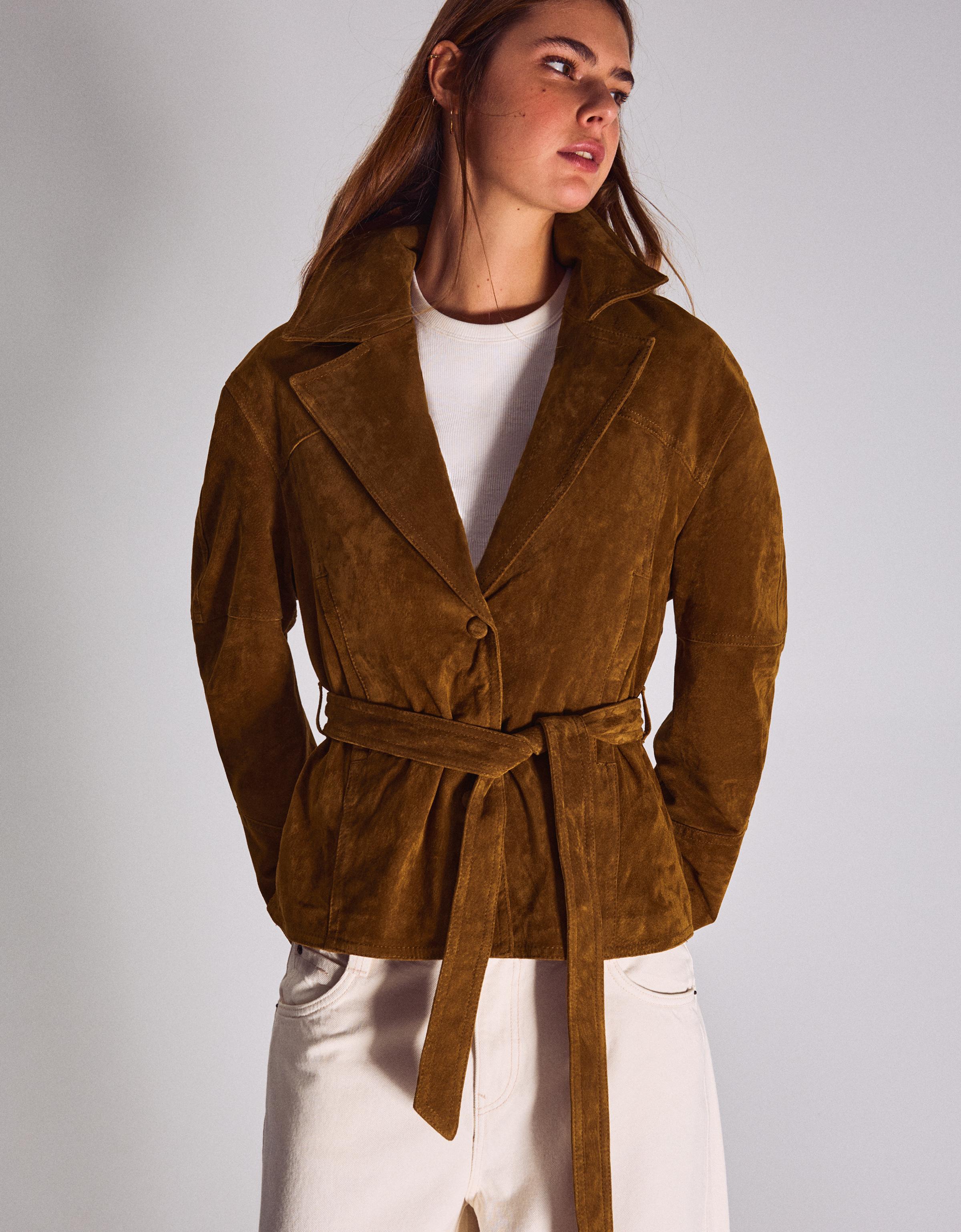 Suede jacket with belt — Brown