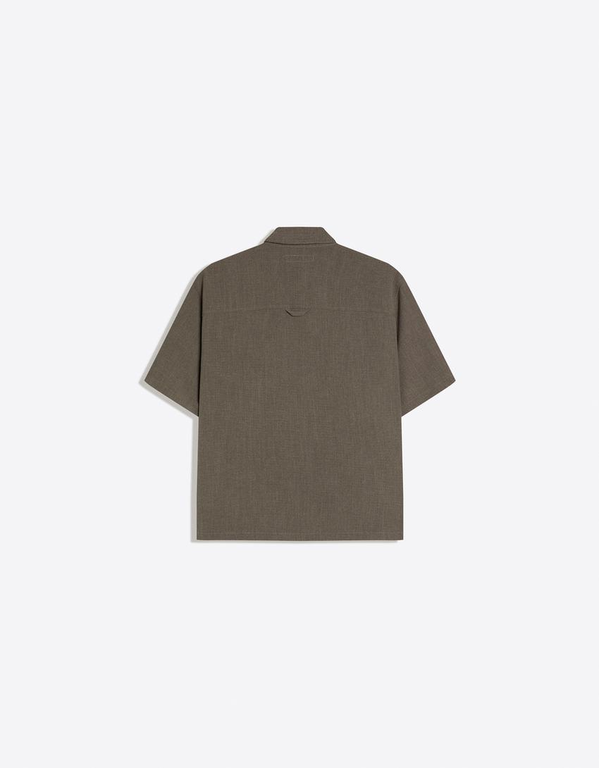 Košulja četvrtastog boxy fit kroja tailored fit sa kratkim rukavima-Kaki