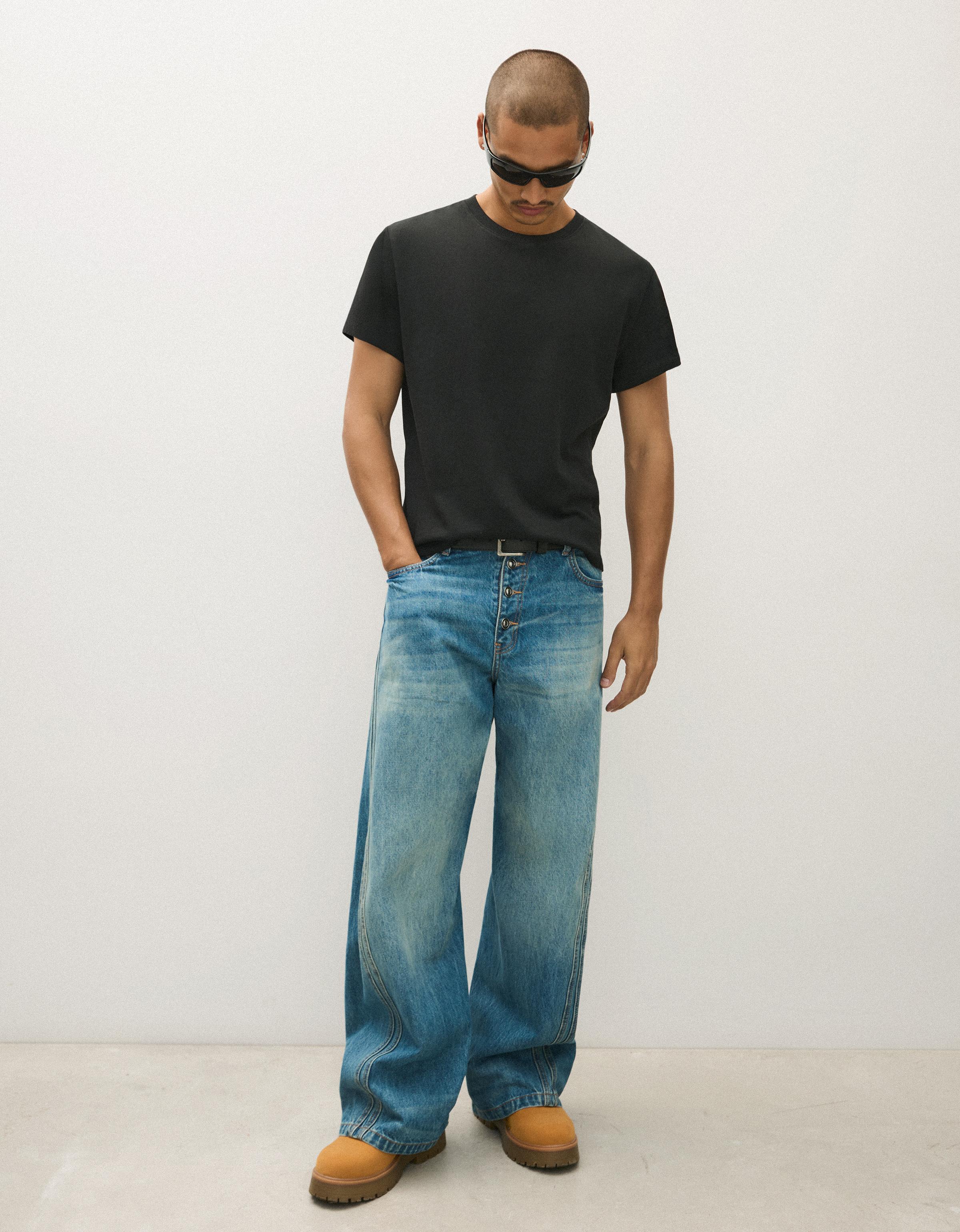 Short sleeve T-shirt — Black