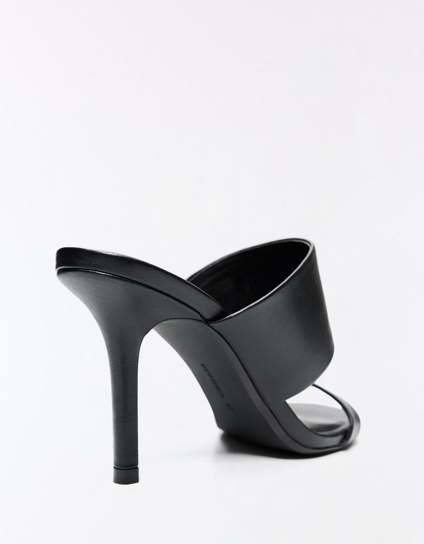 SANDALIA TACON MULE-Negro