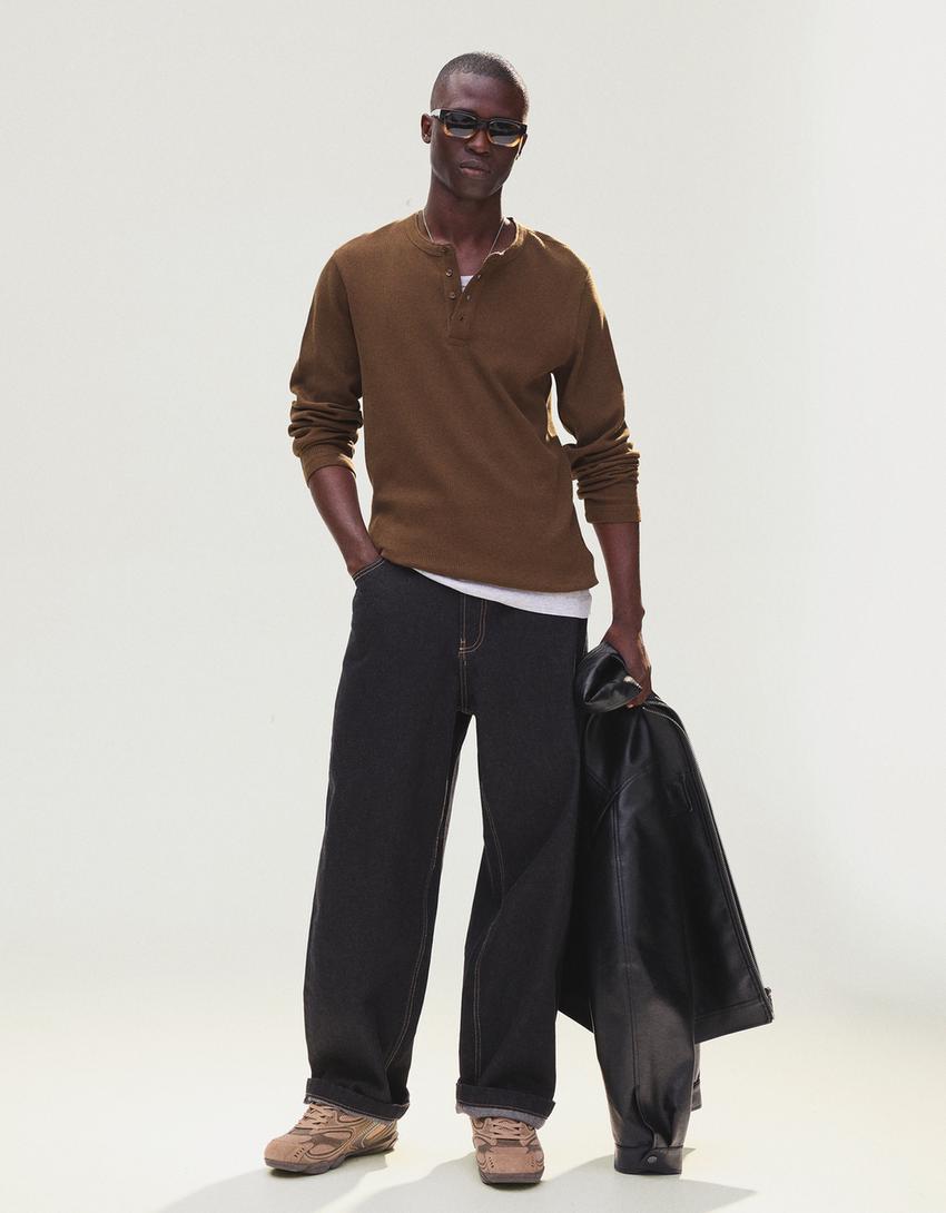 Langärmeliges Henley-Shirt Slim-Fit-Braun