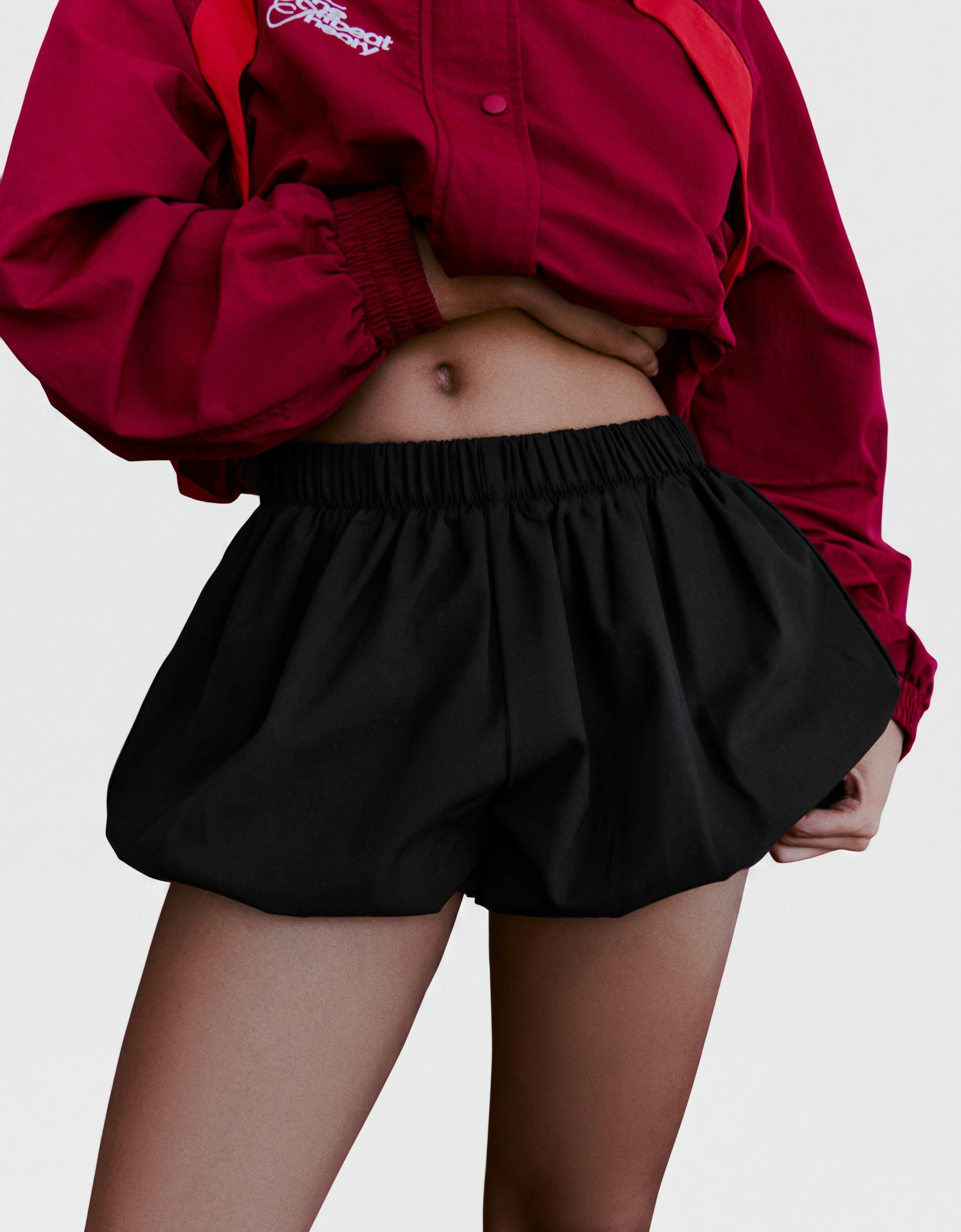 Check balloon mini shorts — Black